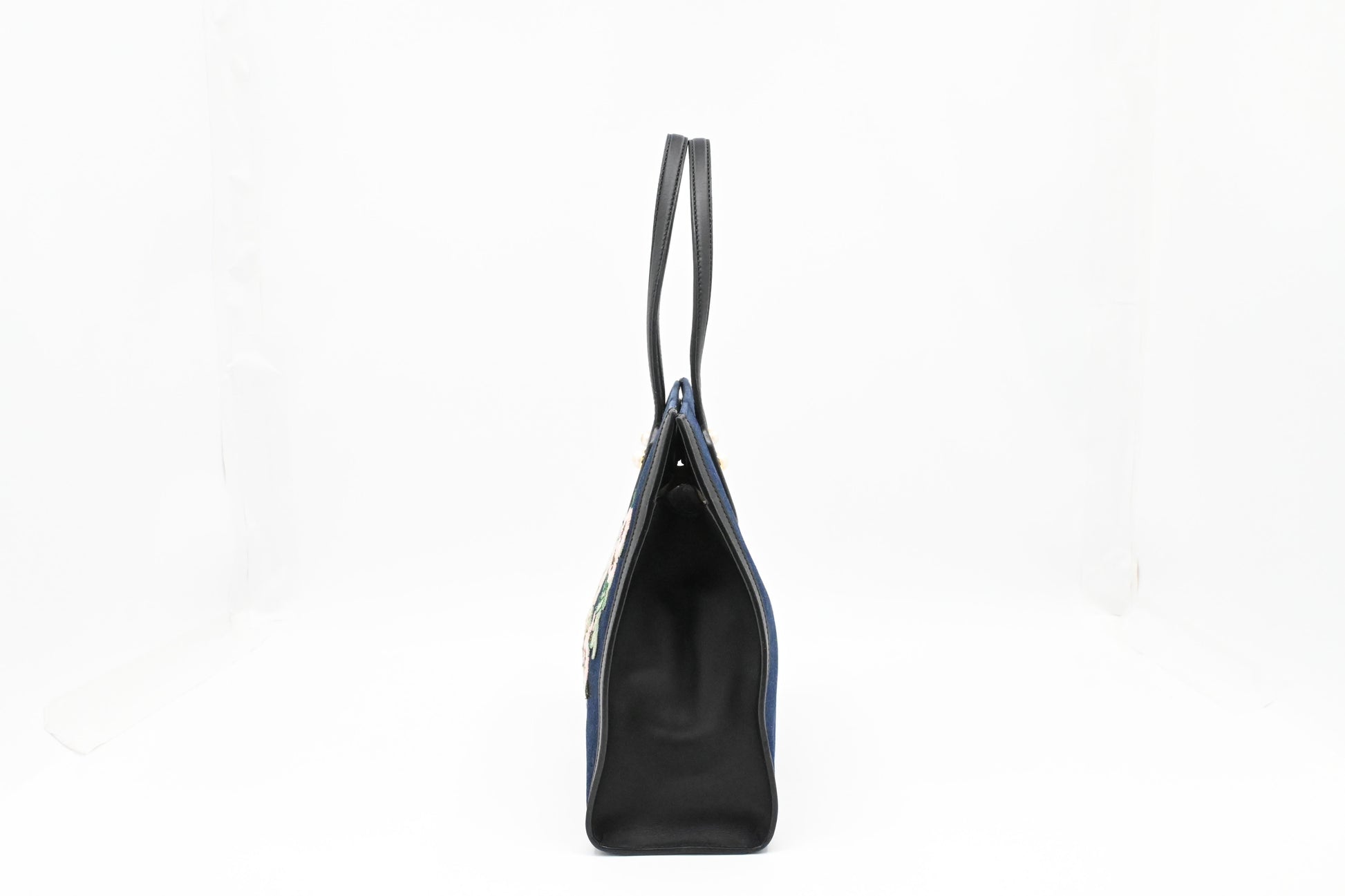 Gucci Tiger Embroidered Tote in Denim Canvas