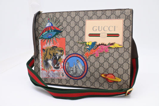 Gucci Shoulder Bag in GG Supreme Patchwork Canvas