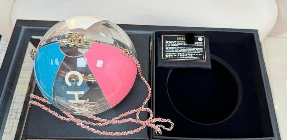 Rare Chanel 2019 Runway White Blue Pink Clear Round Beach Ball Evening Shoulder Bag full set with original box