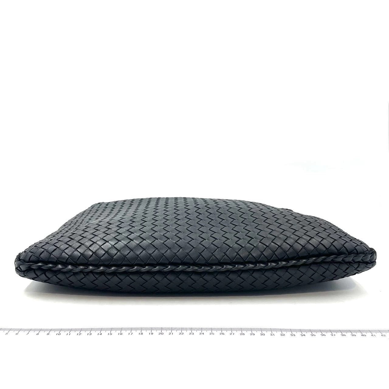 Bottega Veneta Intrecciato Hobo Bag Medium Black Lambskin leather 45cm