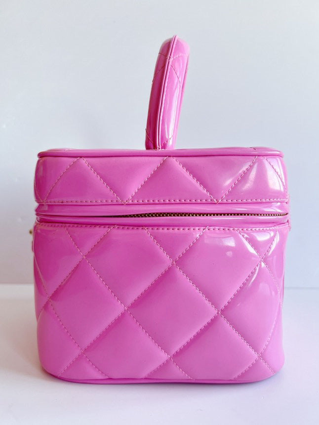 CHANEL 1995 "Barbie" Heart-Mirror Vanity Case Bag in pink