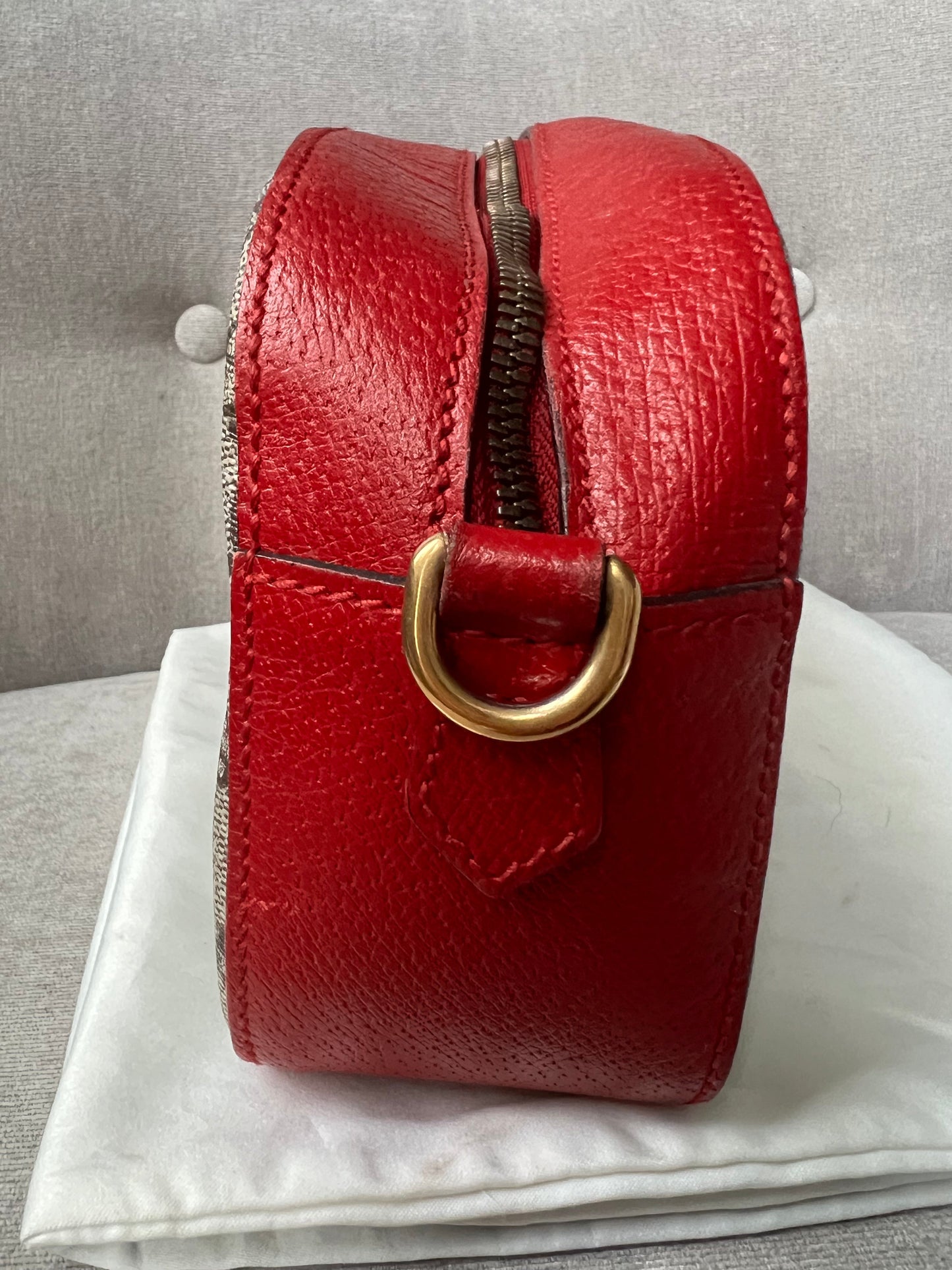 Gucci Neo  GG Supreme Messenger Bag (RRP £1060)
