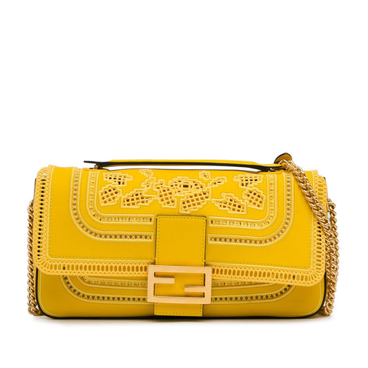 Fendi Embroidered Lace Chain Baguette (4HTojz)