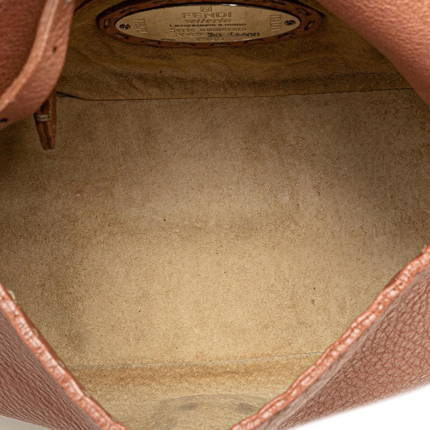 Fendi Leather Selleria Baguette (3eu3E8)
