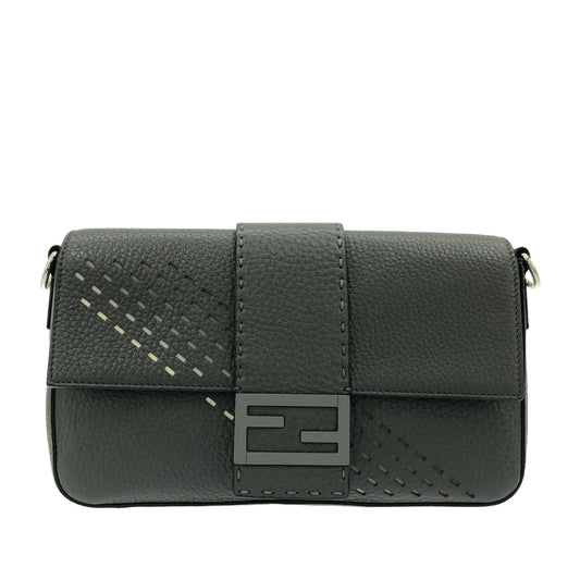 Fendi Selleria Convertible Baguette Waist Bag (y9zsur)