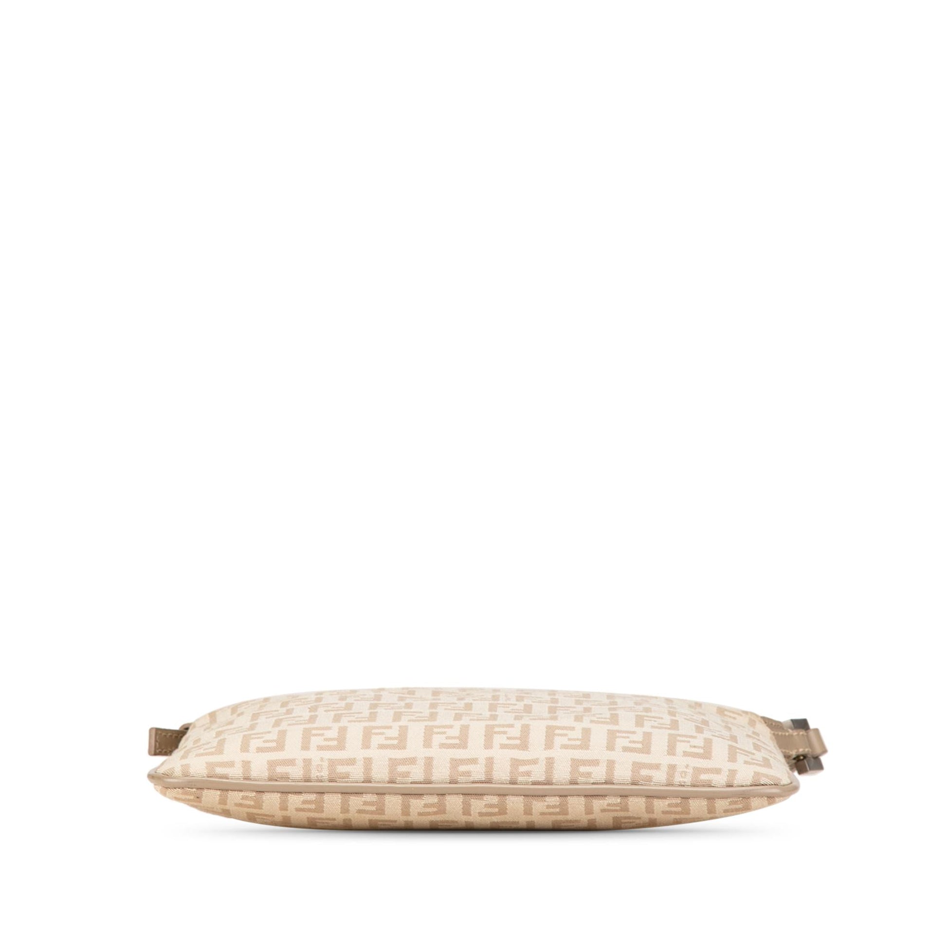 Fendi Zucca Embossed Leather Chain Midi Baguette (SHG-Z06X4r)