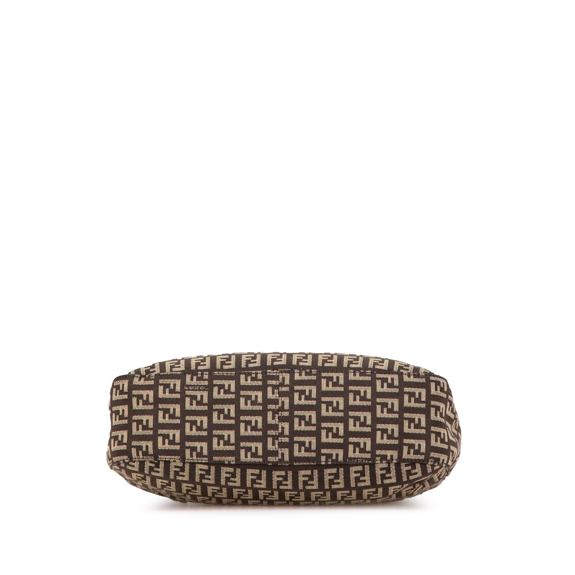 Fendi Zucchino Canvas Shoulder Bag (SHG-XMKqeE)