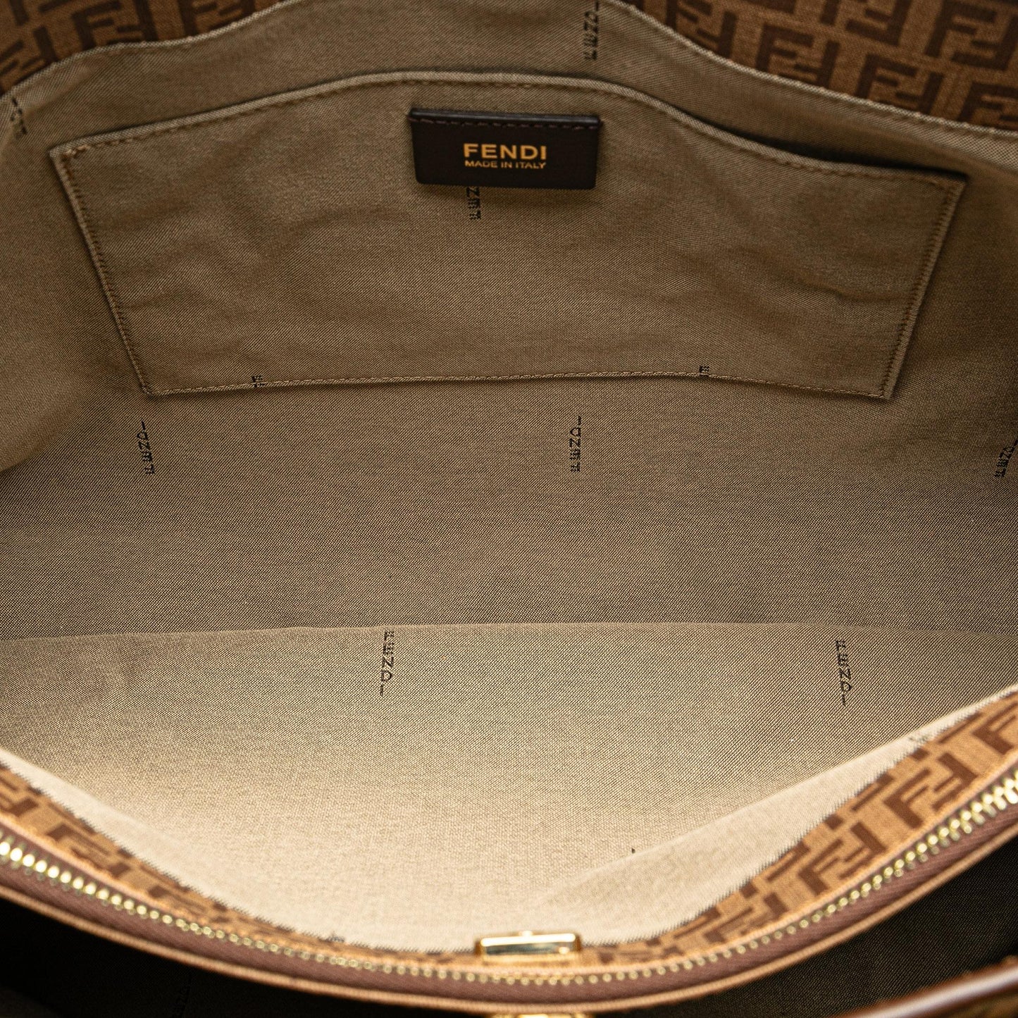 Fendi Zucchino Spalmati Tote (vMOHAy)