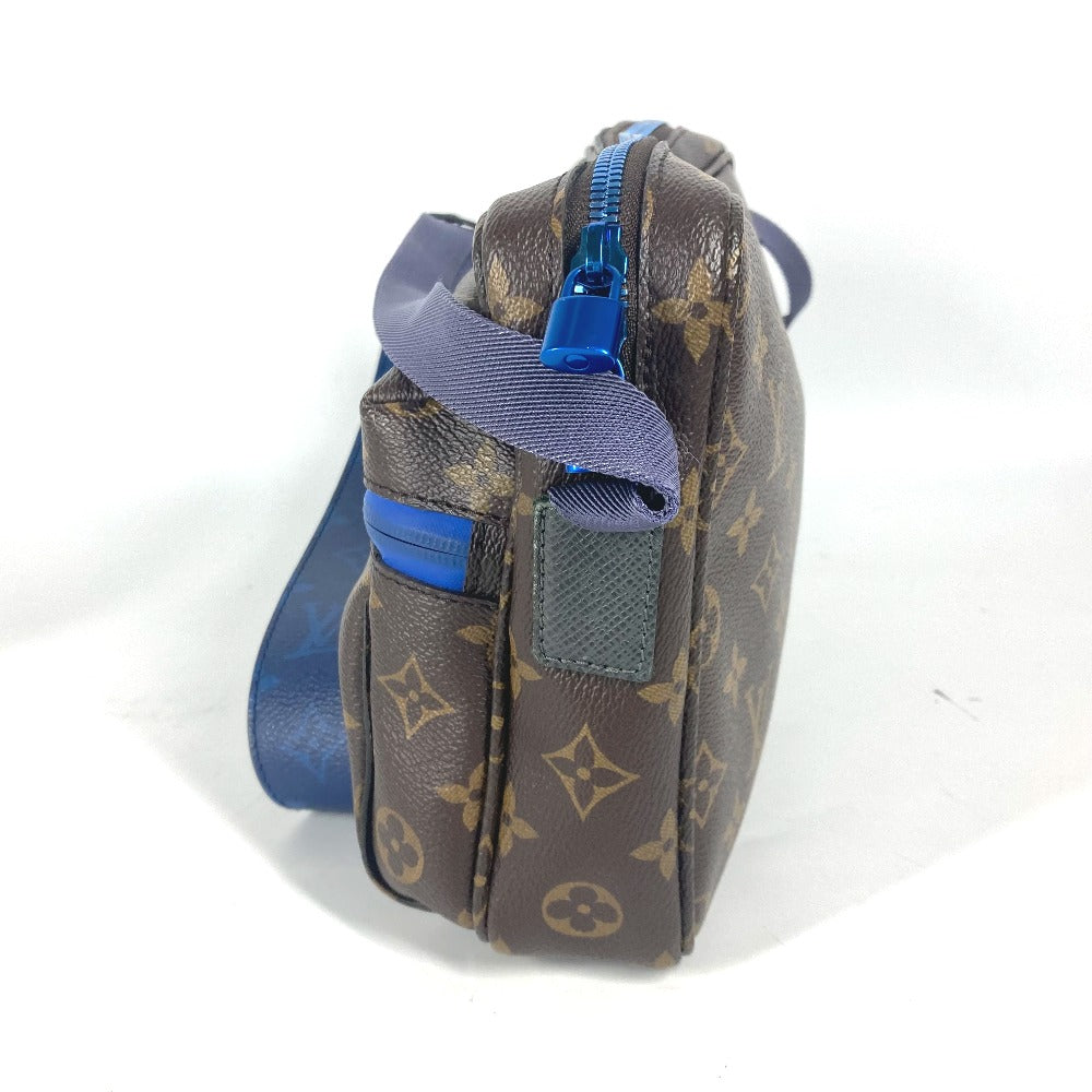 LOUIS VUITTON Shoulder Bag Monogram canvas Brown Monogram Messenger PM mens(Unisex)