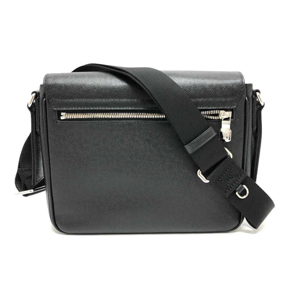 LOUIS VUITTON Shoulder Bag Taiga Leather black Taiga District PM NV3
