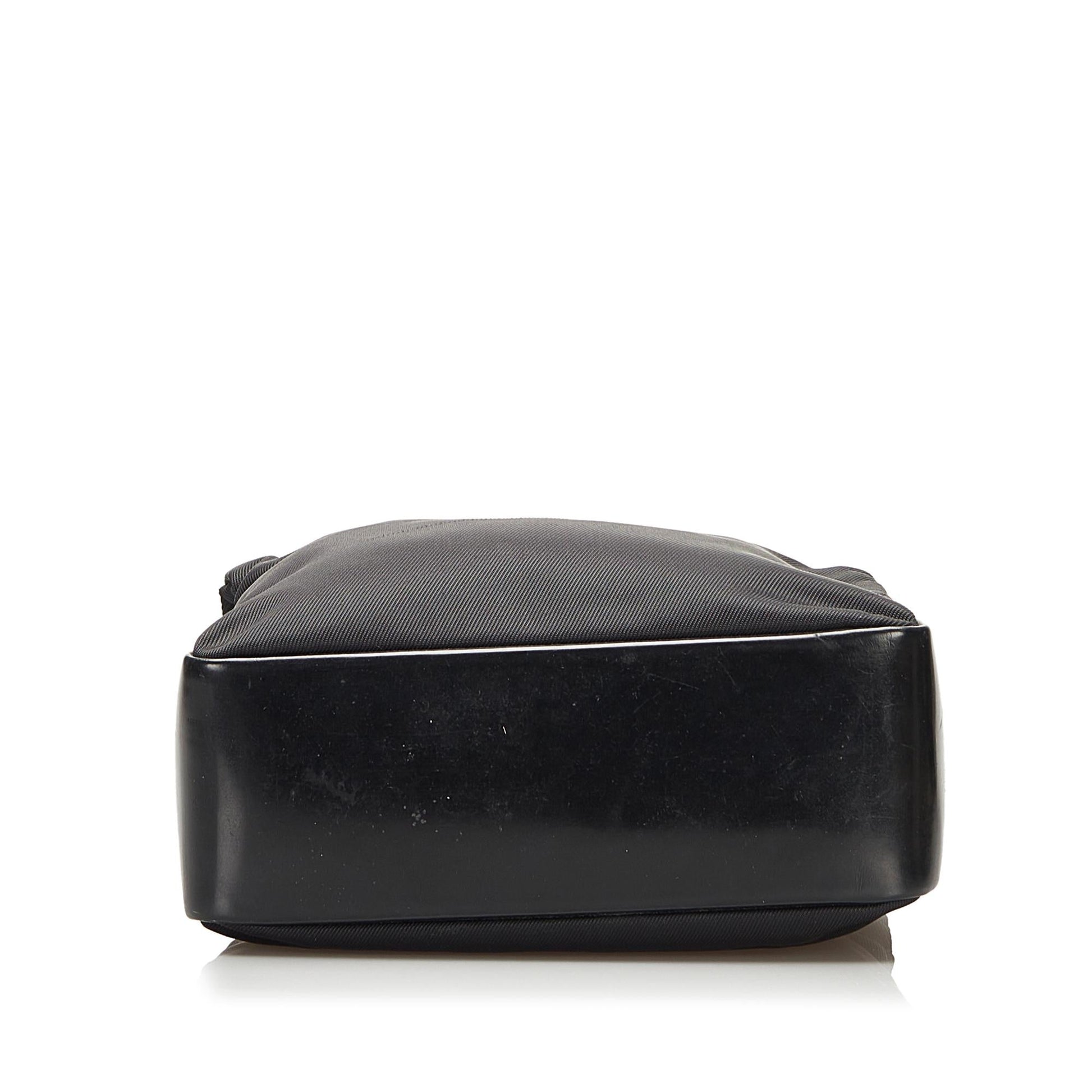 Gucci Bamboo Nylon Handbag (SHG-bNzyNE)