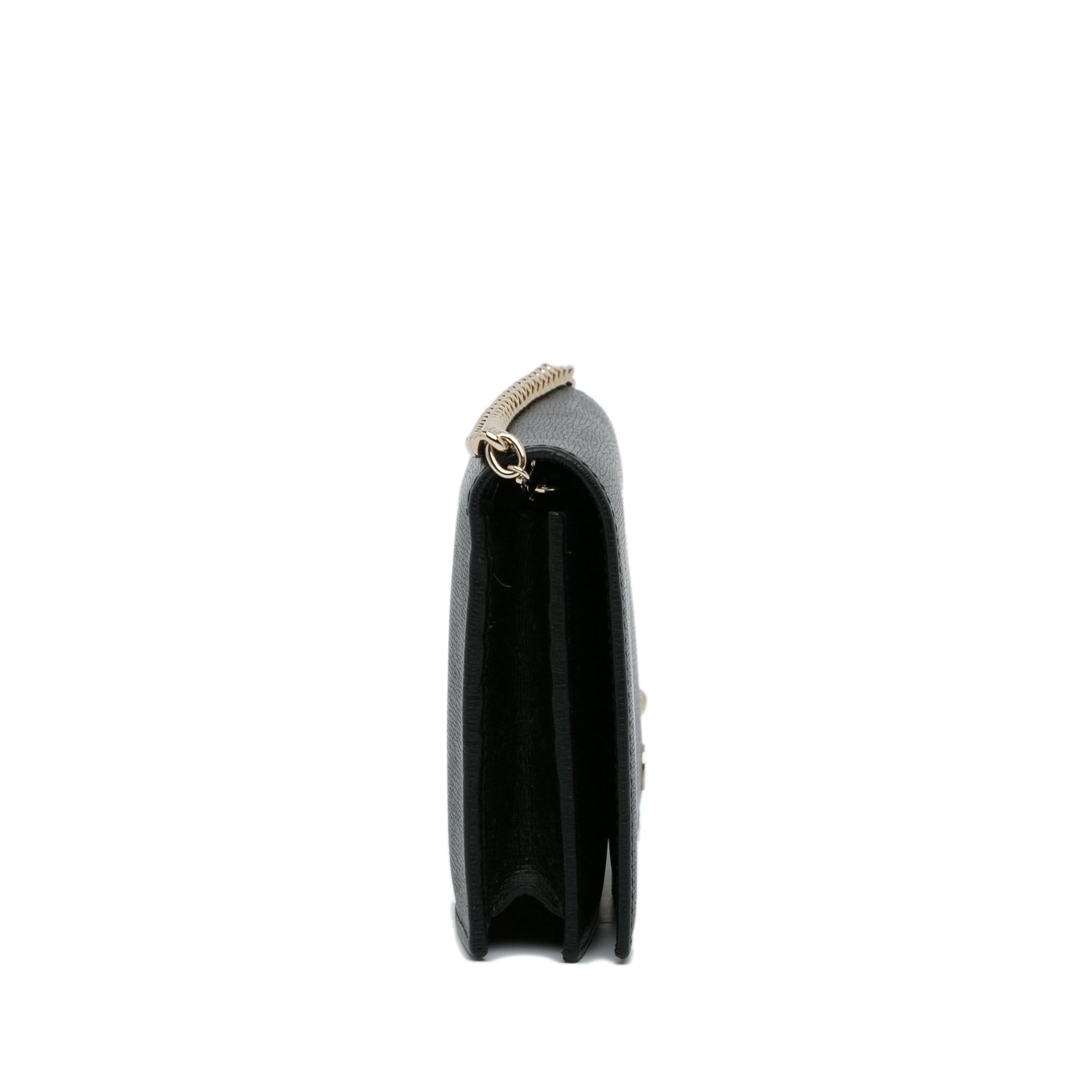 Gucci Betty Wallet on Chain (SHG-DYduCY)