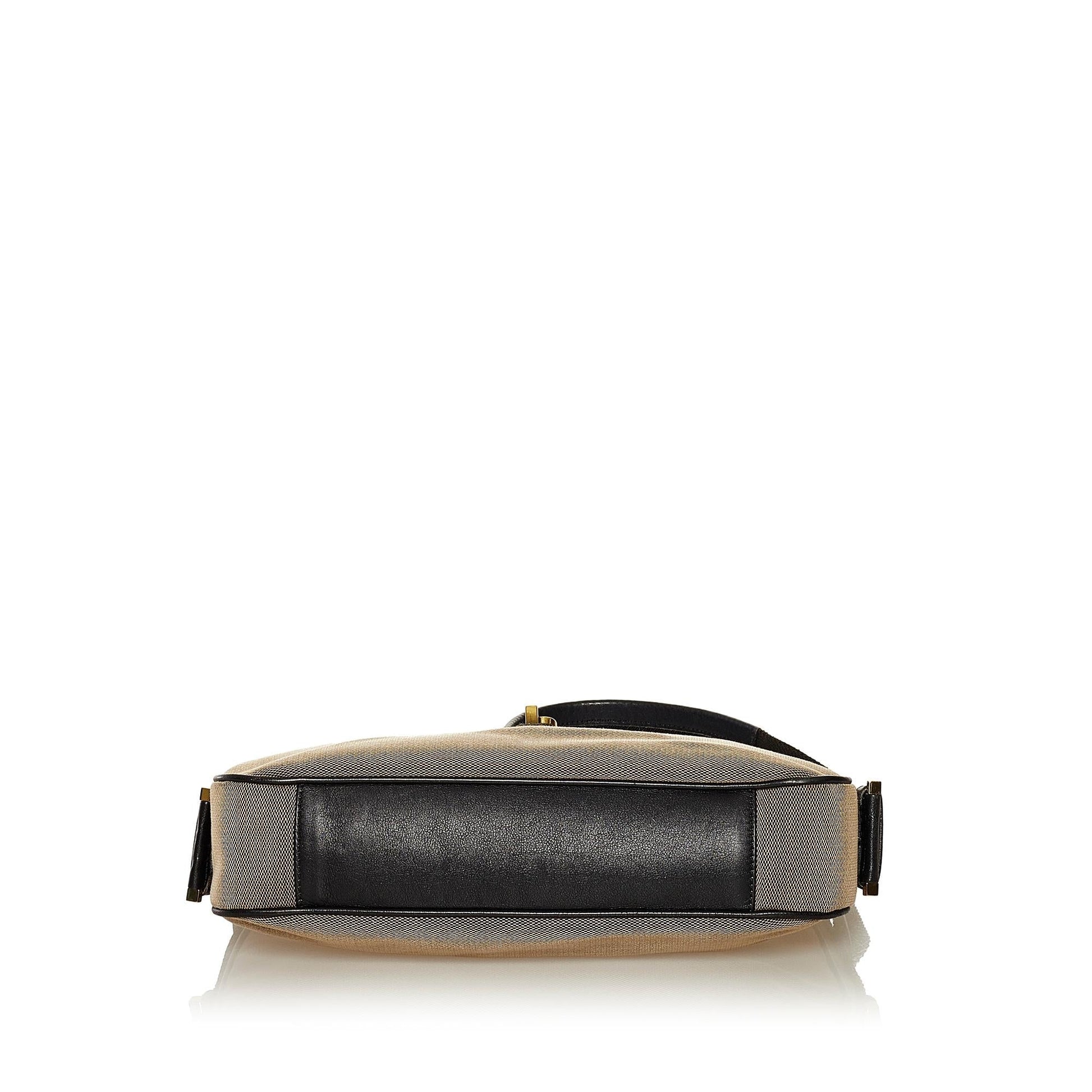 Gucci Canvas Shoulder Bag (SHG-35818)