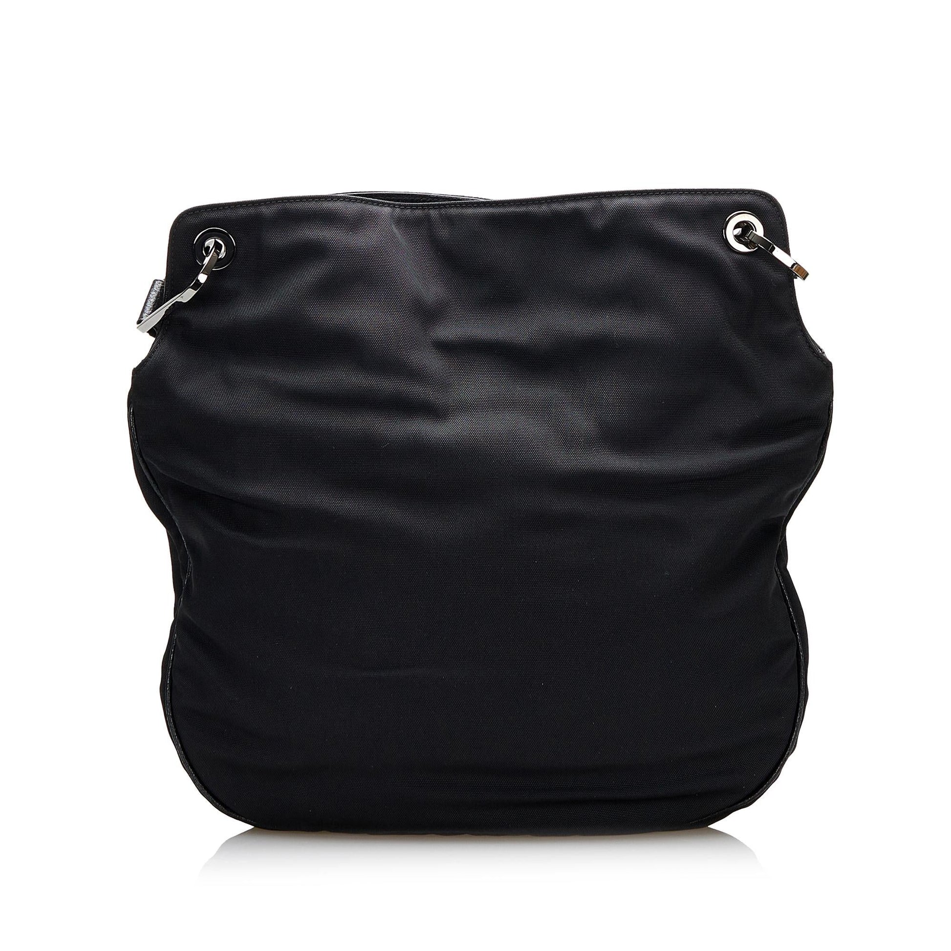 Gucci Canvas Shoulder Bag (SHG-AYY4CR)