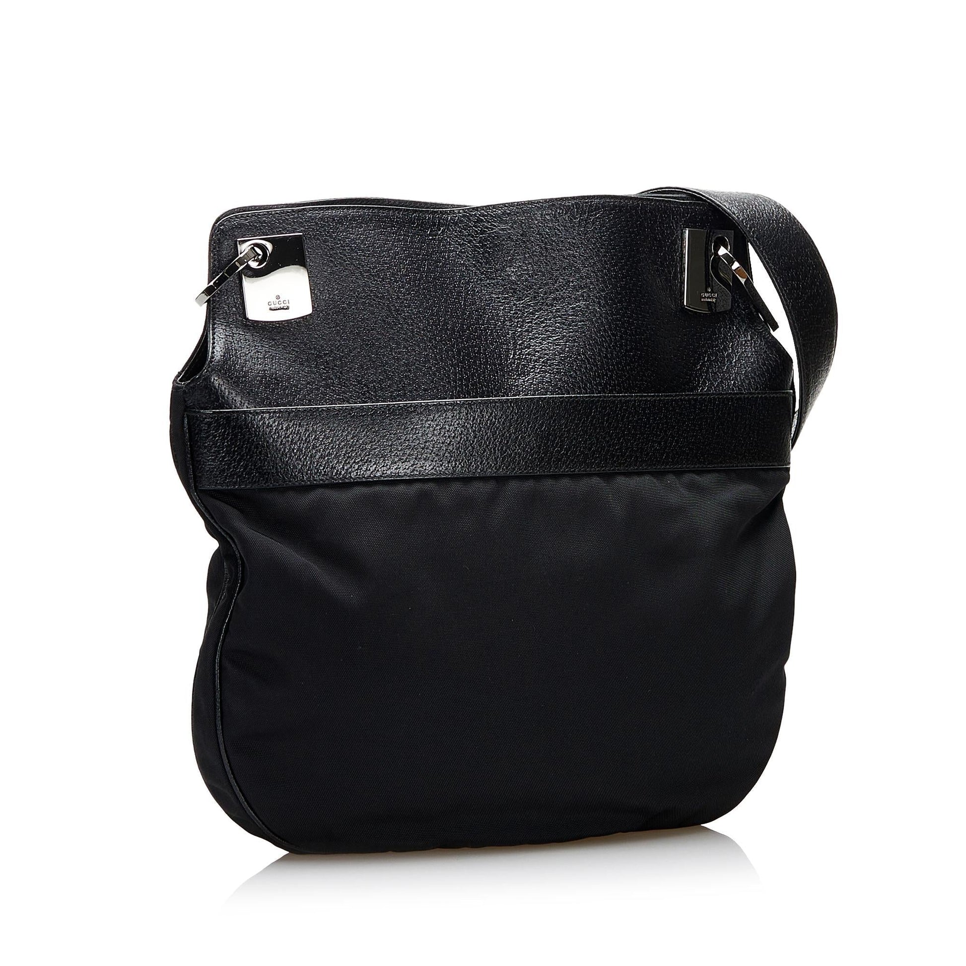 Gucci Canvas Shoulder Bag (SHG-AYY4CR)