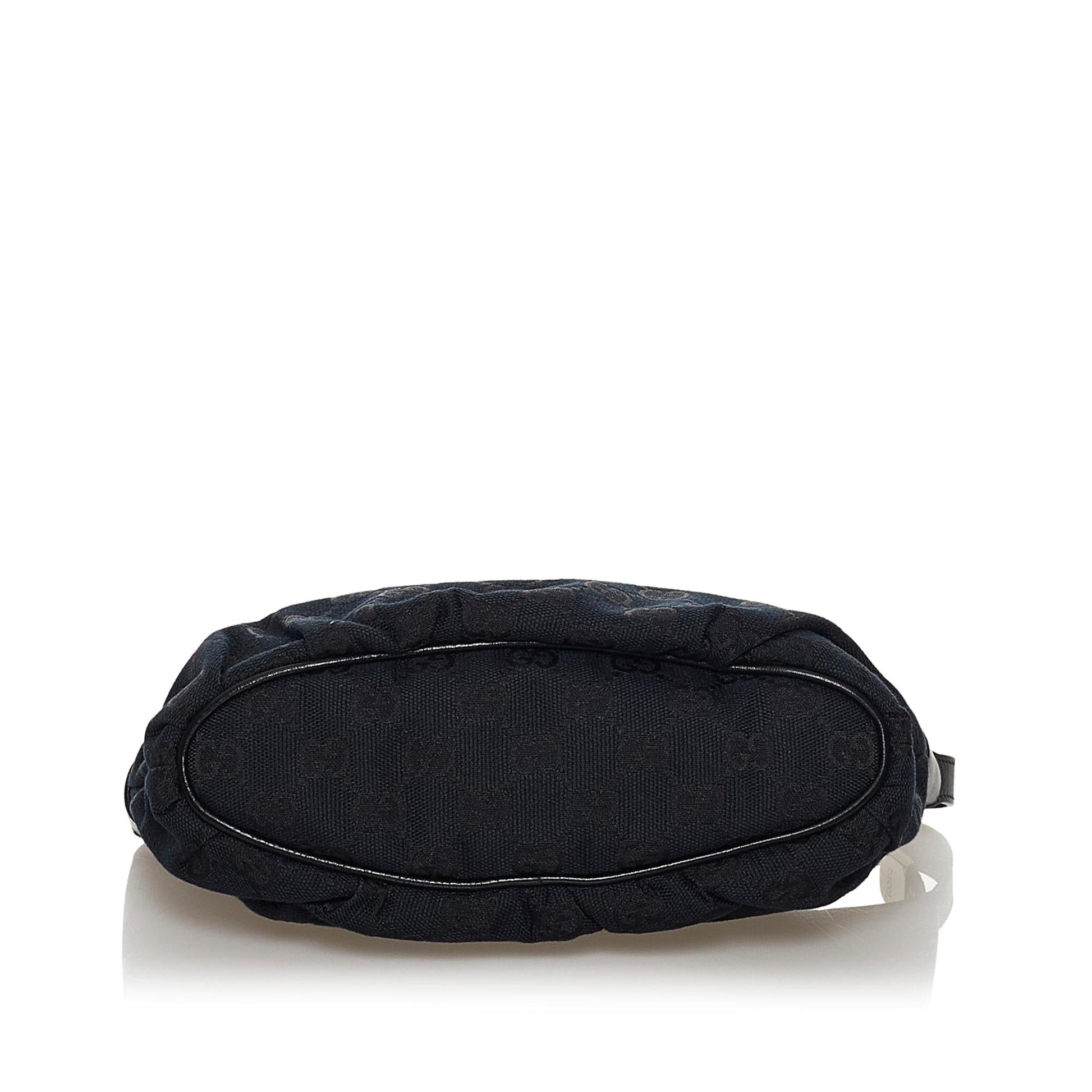 Gucci GG Canvas Baguette (SHG-34704)