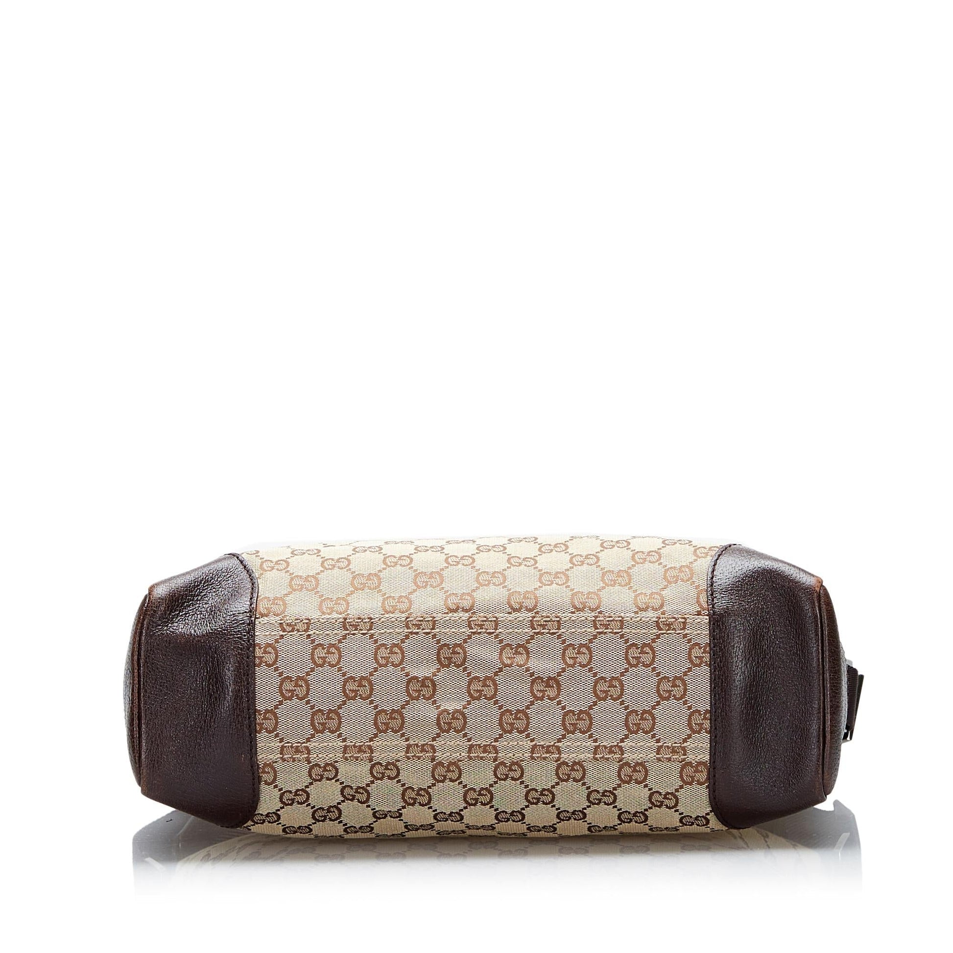 Gucci GG Canvas Crossbody Bag (SHG-IL2z3A)