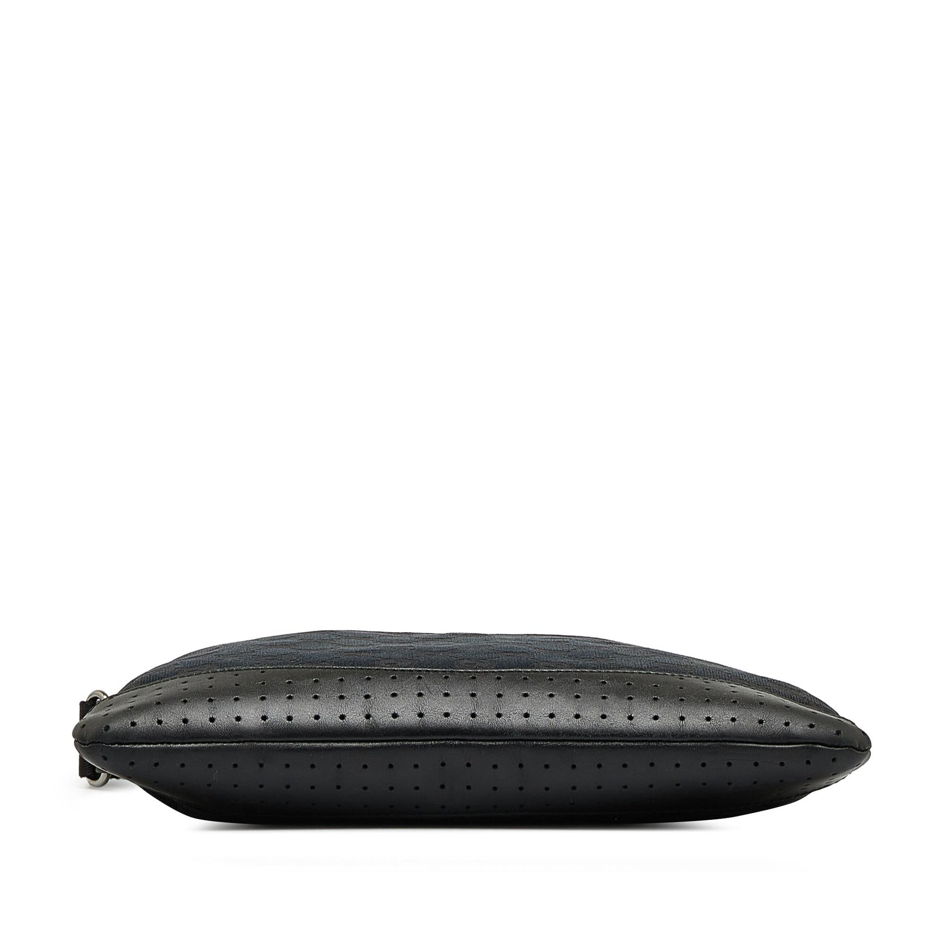 Gucci GG Canvas Crossbody (SHG-SbFpk0)