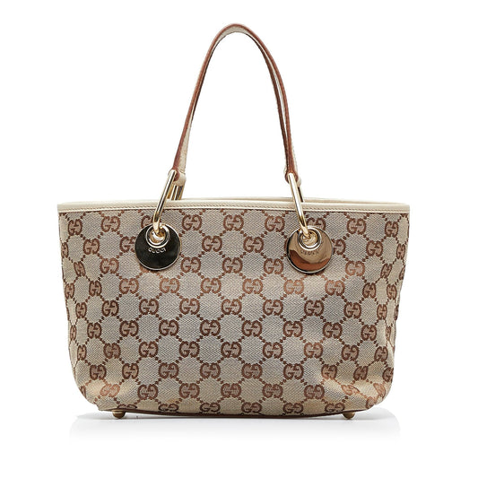 Gucci GG Canvas Eclipse Shoulder Bag (SHG-lWXVX7)