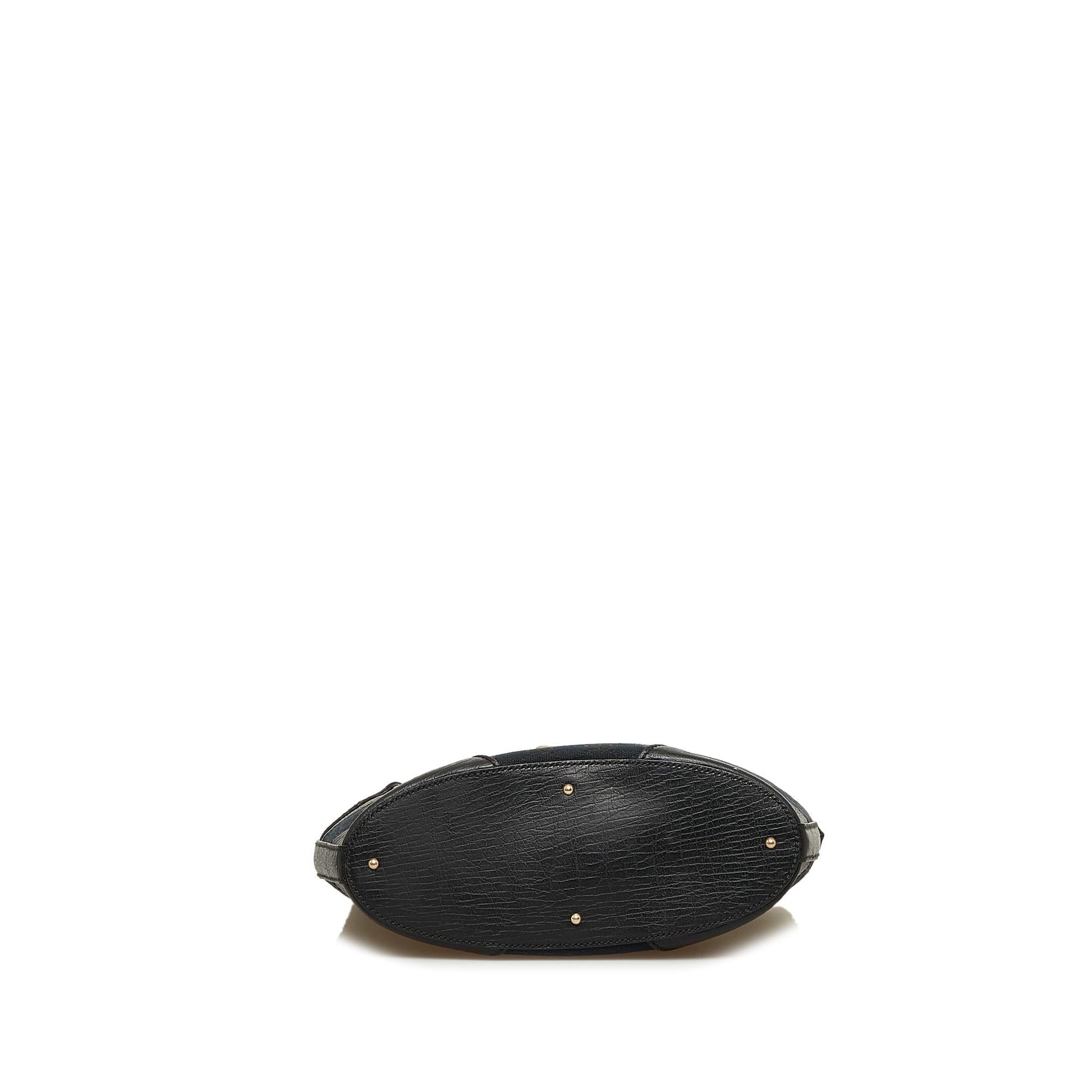 Gucci GG Canvas Hasler Shoulder Bag (SHG-BpgfrA)