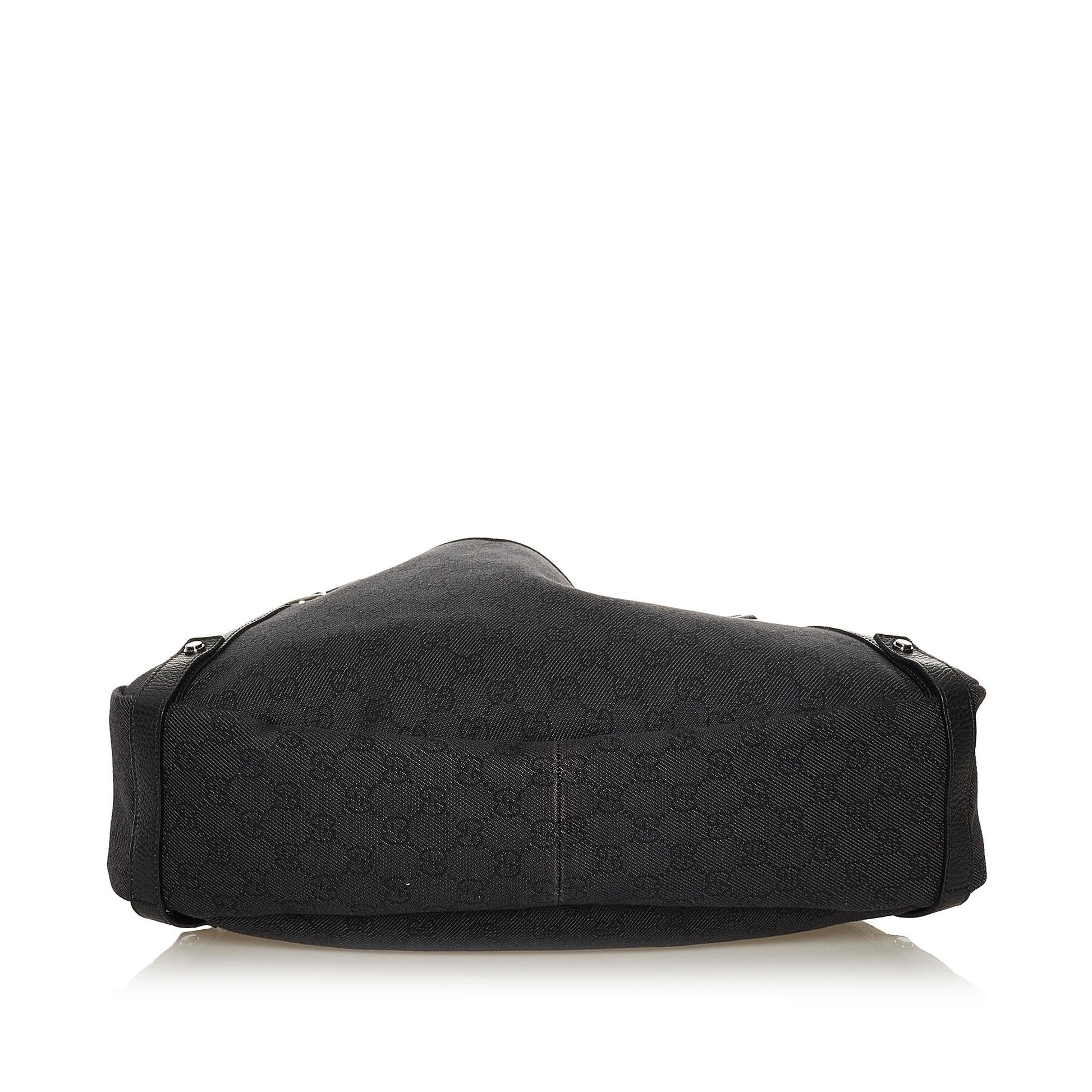 Gucci GG Canvas Pelham Shoulder Bag (SHG-34619)