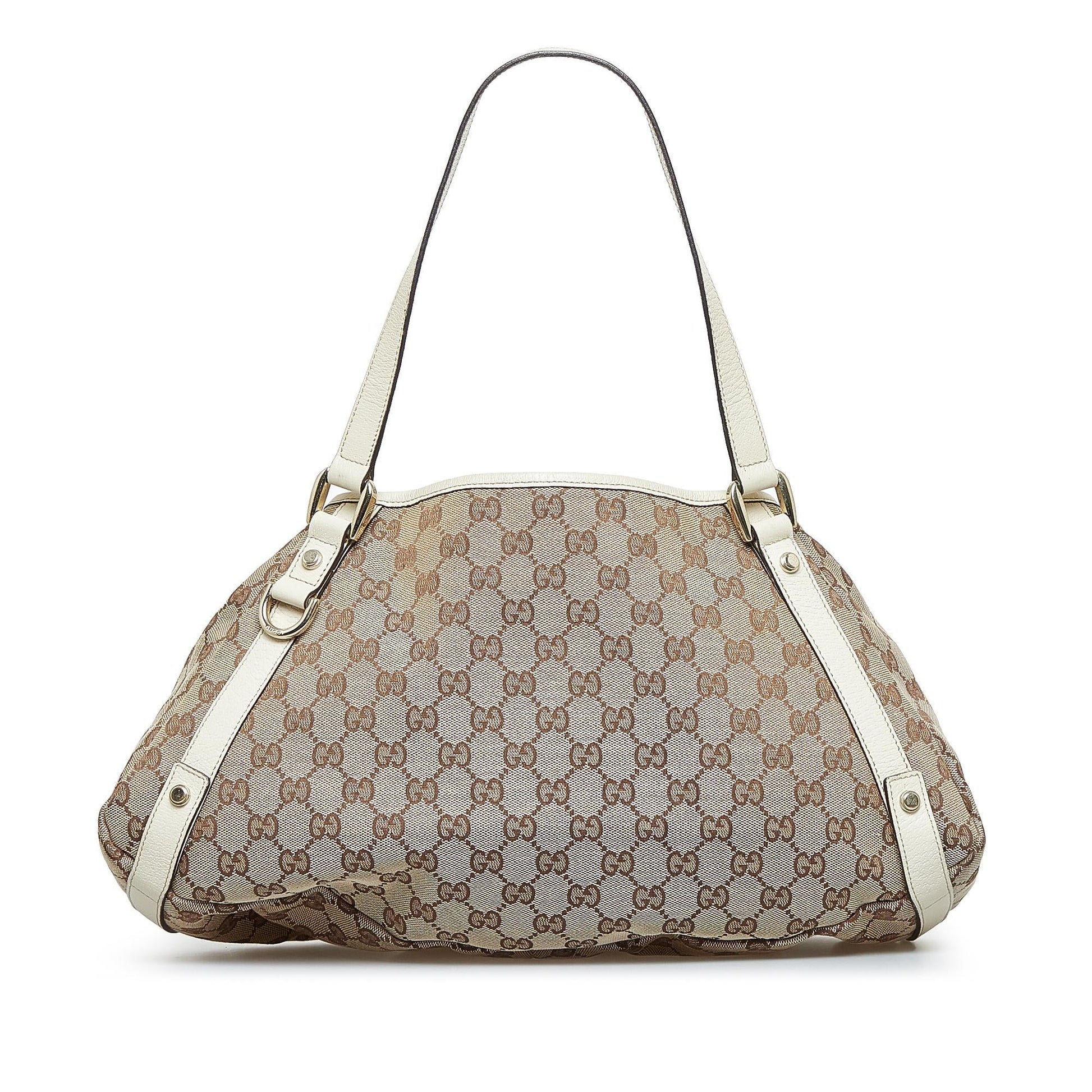 Gucci GG Canvas Pelham Shoulder Bag (SHG-Cm5oMZ)