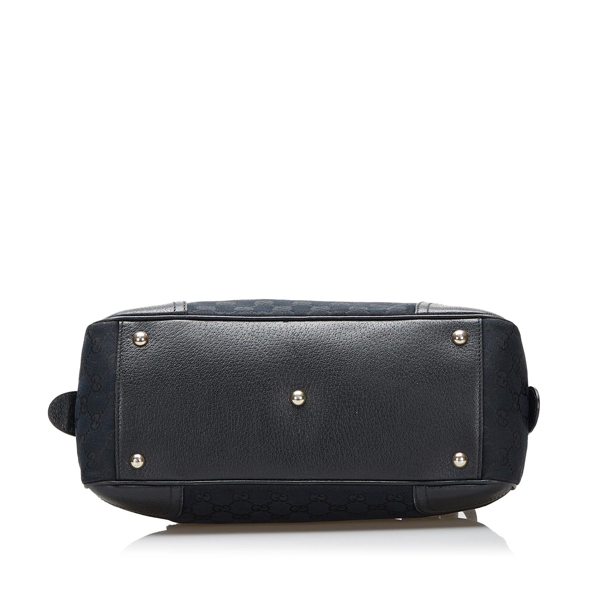 Gucci GG Canvas Princy Handbag (SHG-MdPlET)