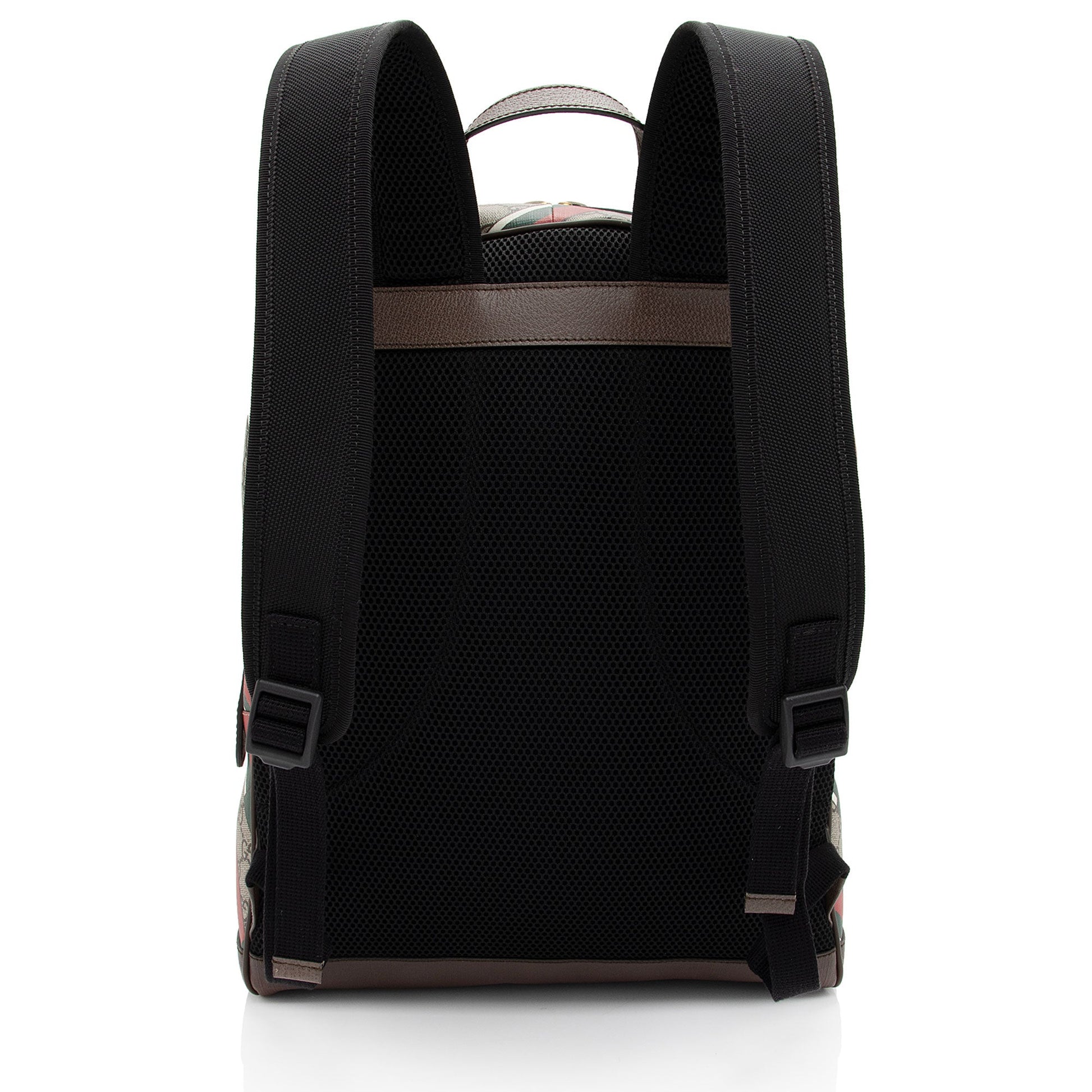 Gucci GG Supreme Chevron Medium Day Backpack (SHF-NG4dLJ)