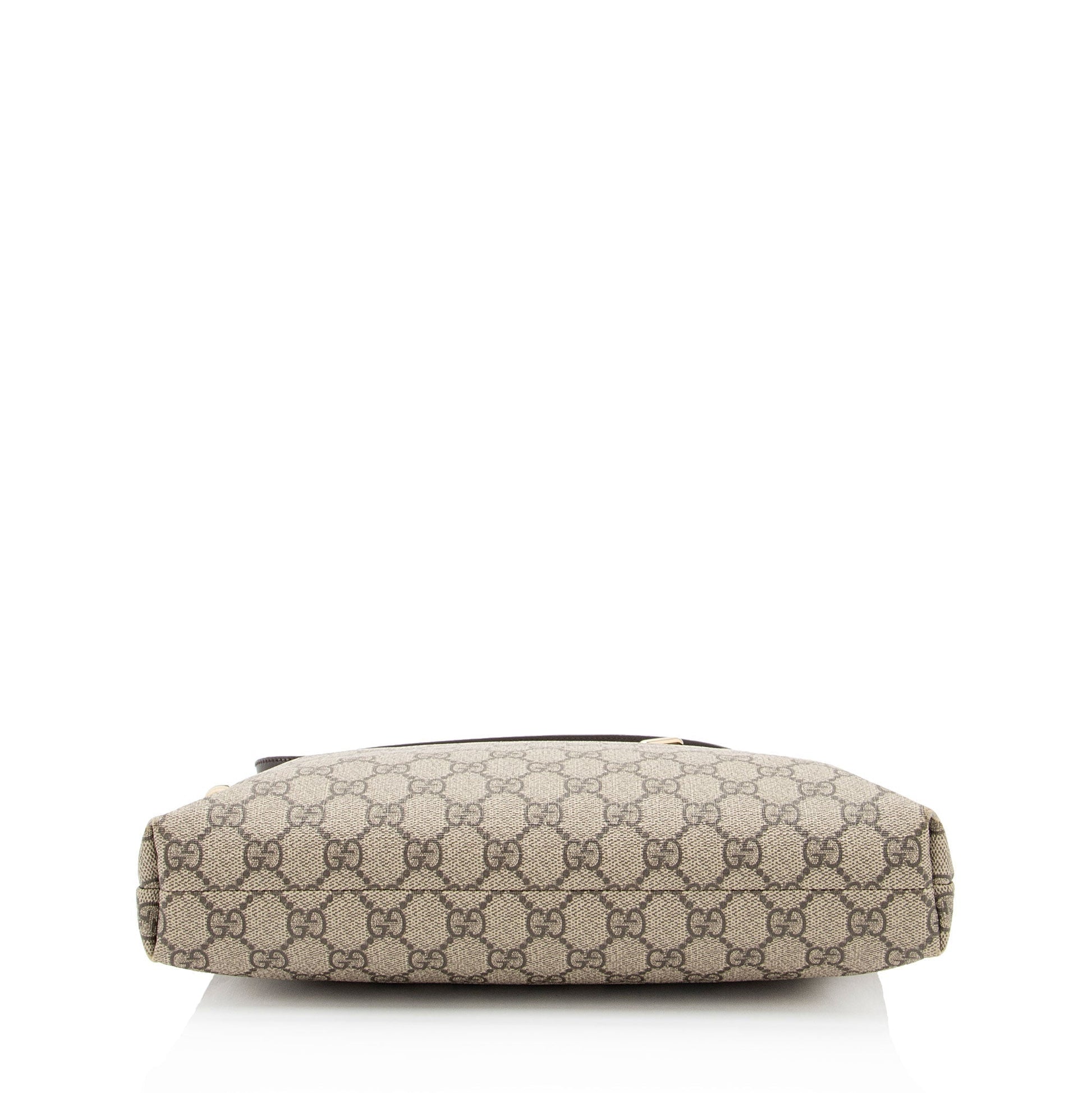 Gucci GG Supreme Classic Flat Medium Messenger Bag (SHF-z1jpvQ)