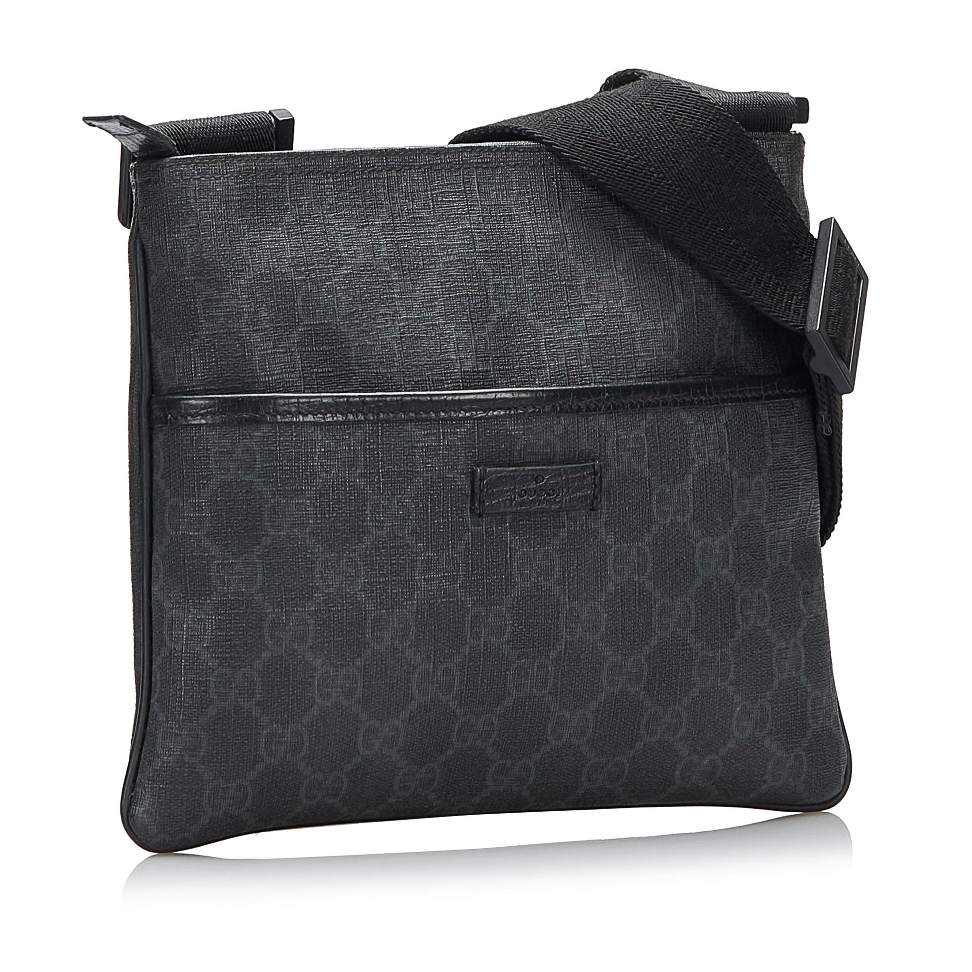Gucci GG Supreme Crossbody (SHG-wSC046)
