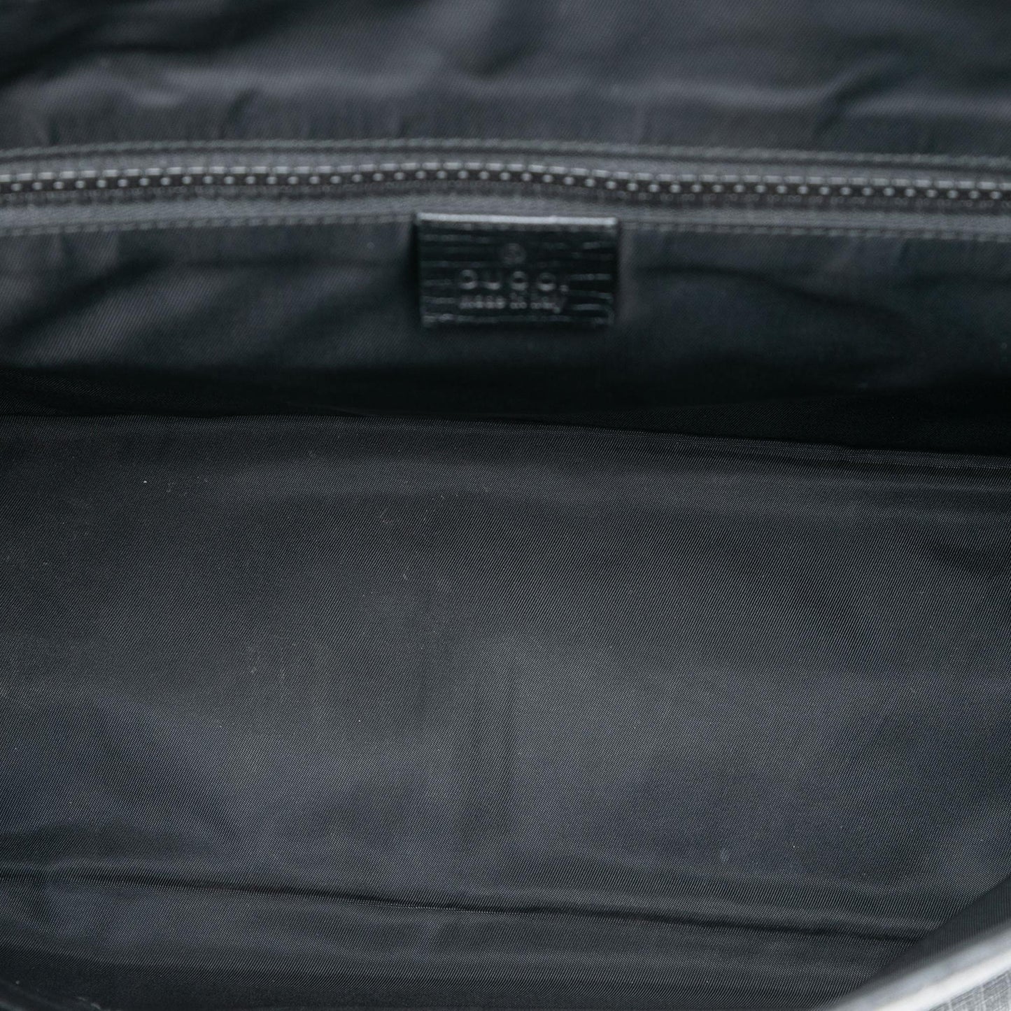 Gucci GG Supreme Flap Messenger Bag