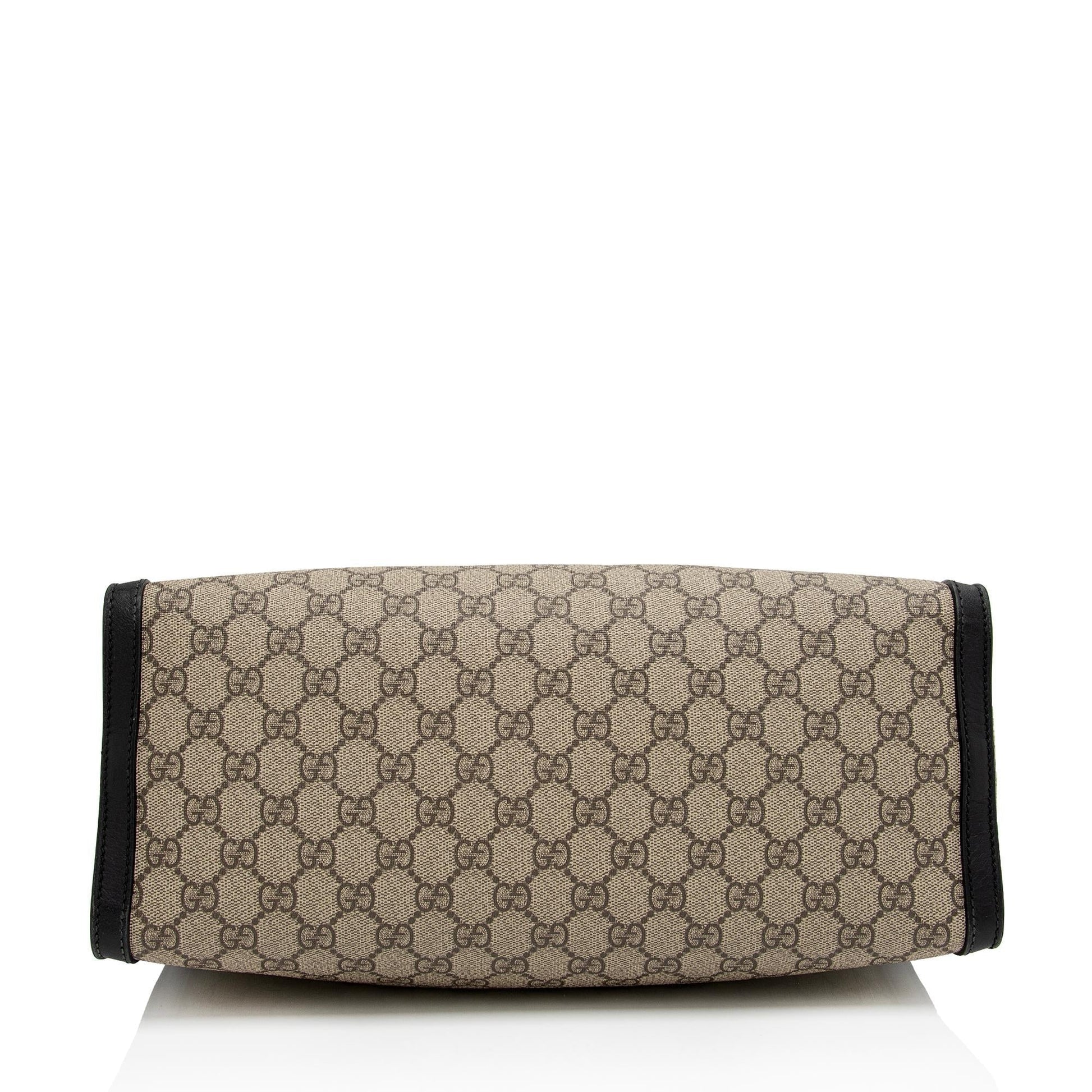 Gucci GG Supreme Padlock Chain Medium Shoulder Bag (SHF-pzwoLp)