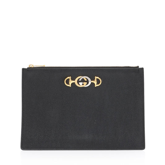 Gucci Grained Leather Zumi Pouch (SHF-AvV2u4)