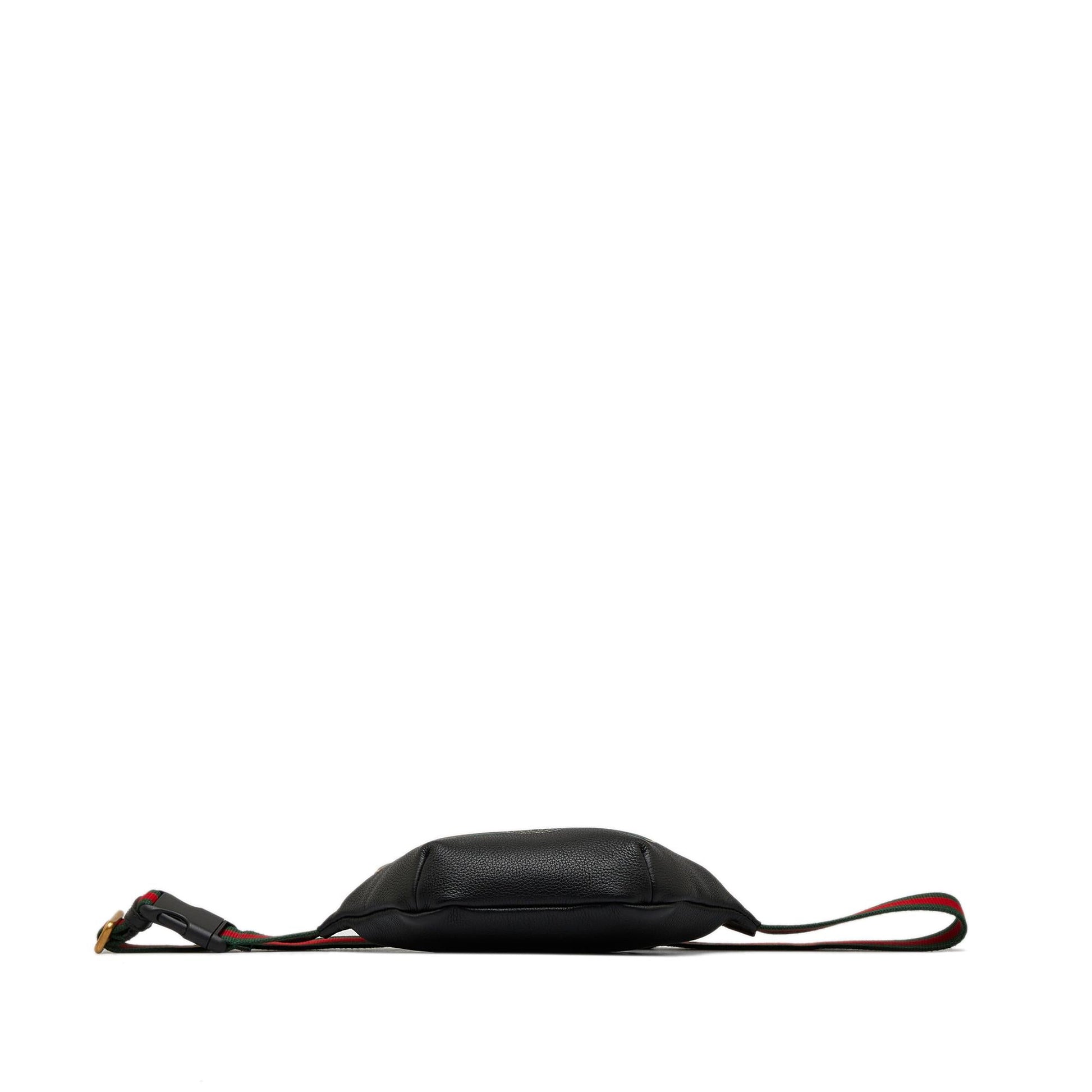 Gucci Logo Belt Bag (SHG-3AcyAF)