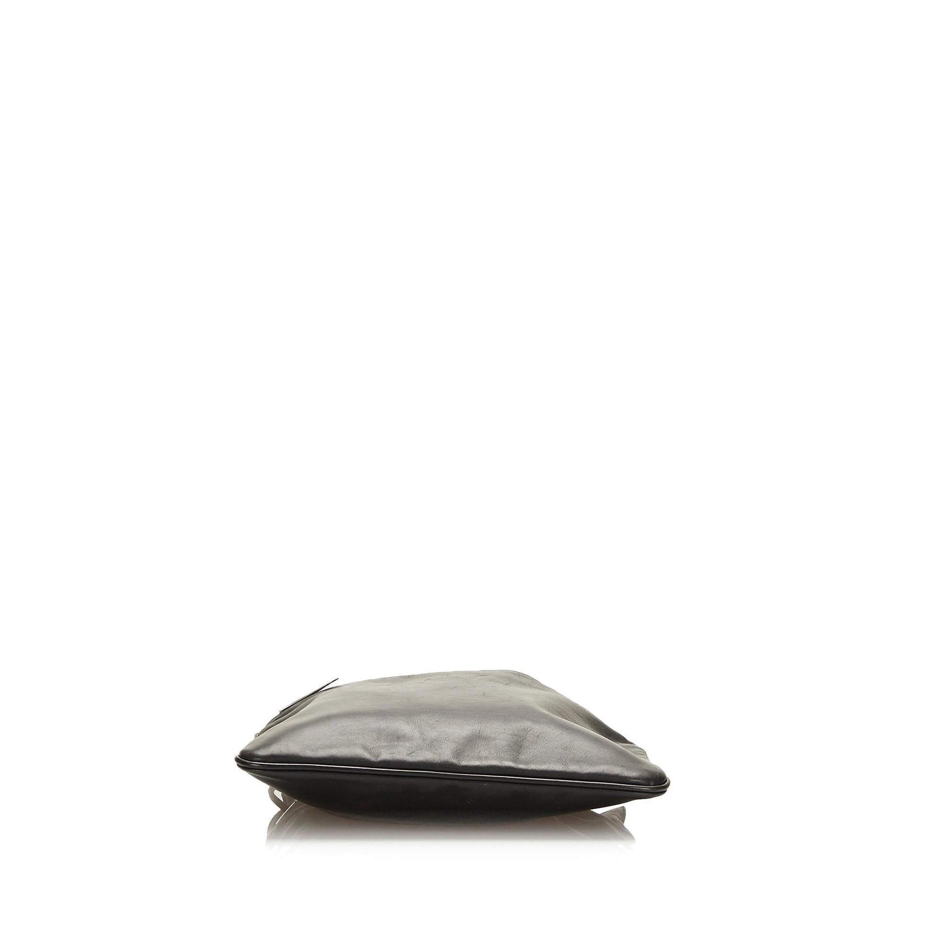 Gucci Leather Shoulder Bag (SHG-QQ5Ccm)
