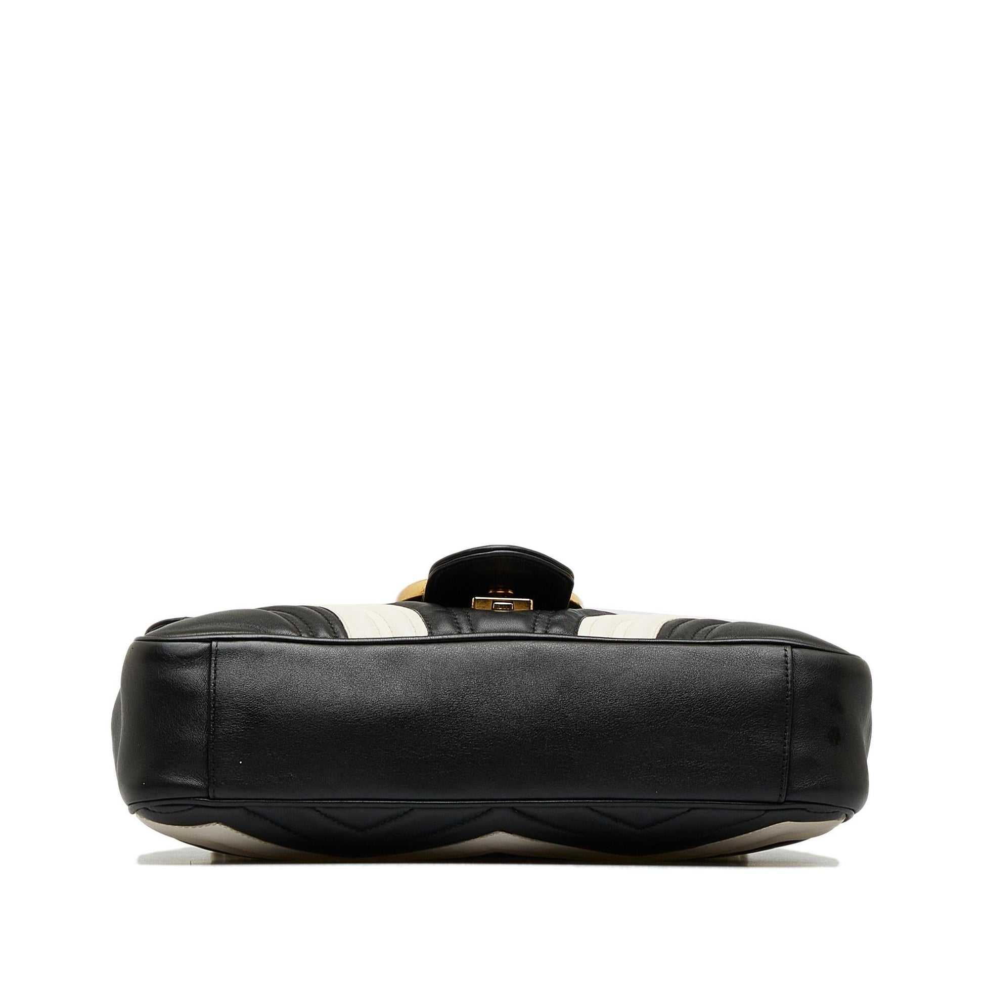 Gucci Medium GG Marmont Matelasse Crossbody Bag (SHG-7JKm0K)