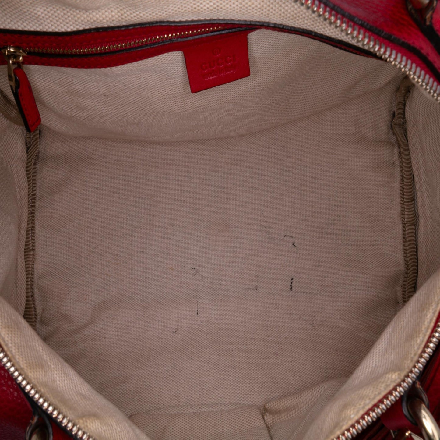 Gucci Medium Pebbled Calfskin Soho Boston Bag