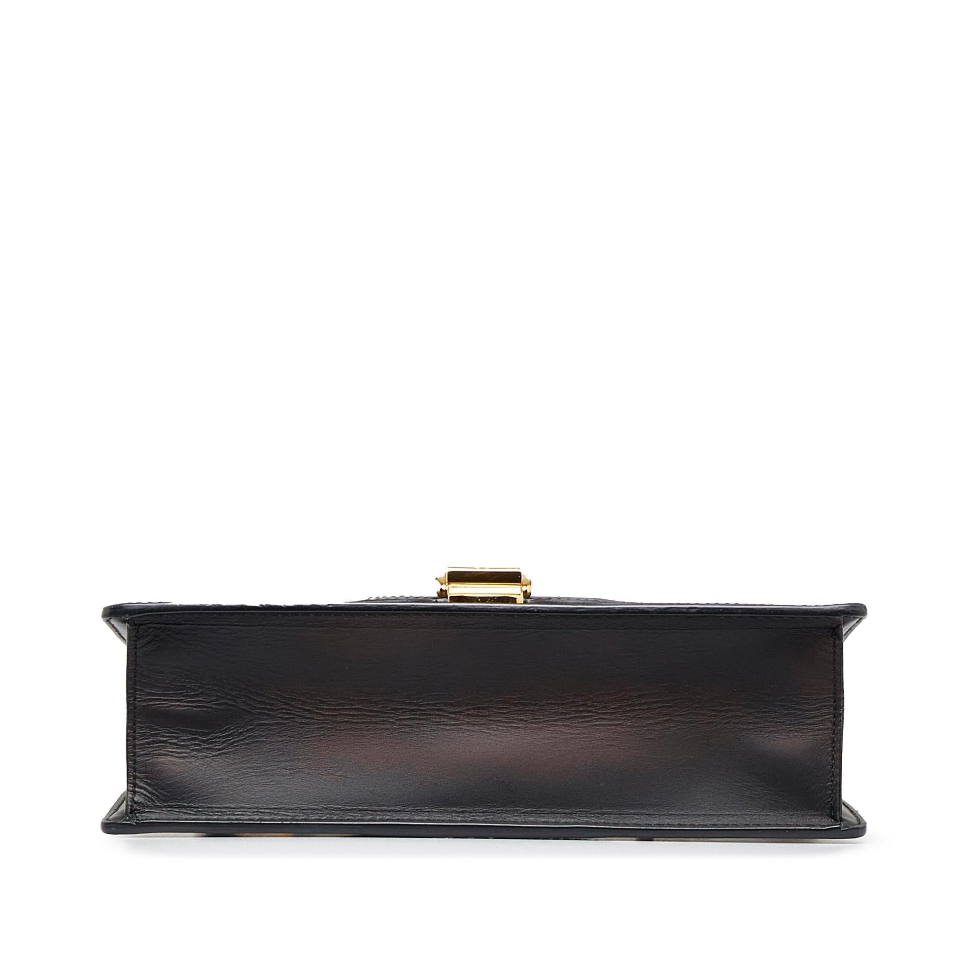 Gucci Sylvie Shoulder Bag (SHG-NFRbwn)