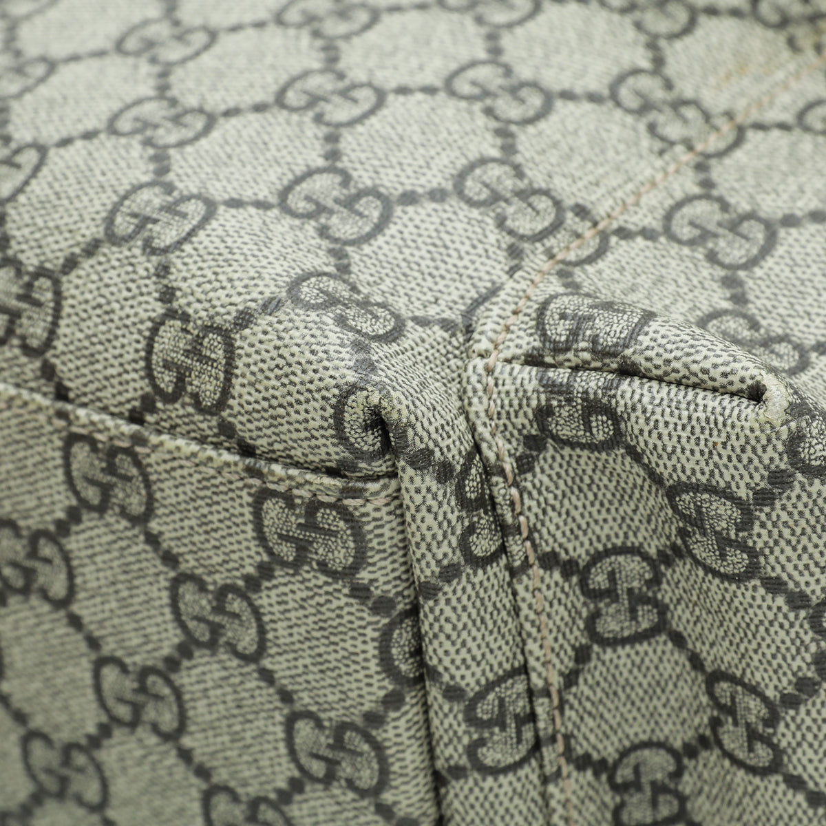 Gucci Leather Canvas Shoulder Bag