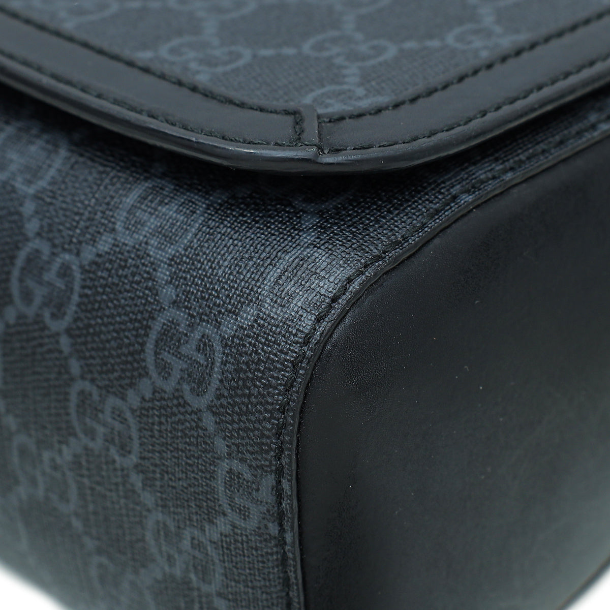Gucci Leather Canvas Shoulder Bag