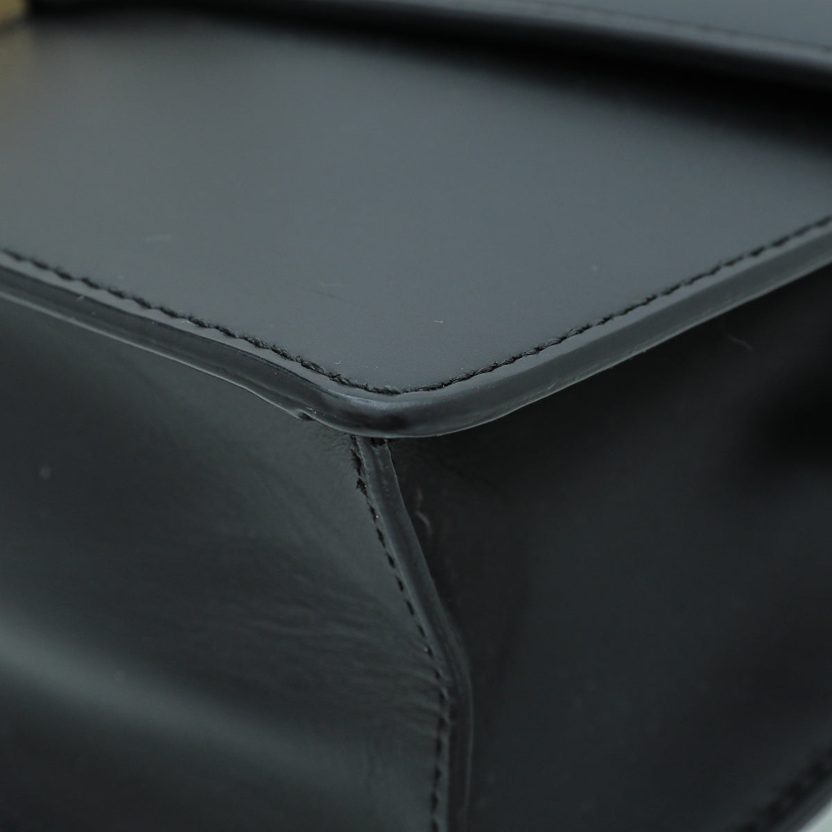 Gucci Leather Shoulder Bag