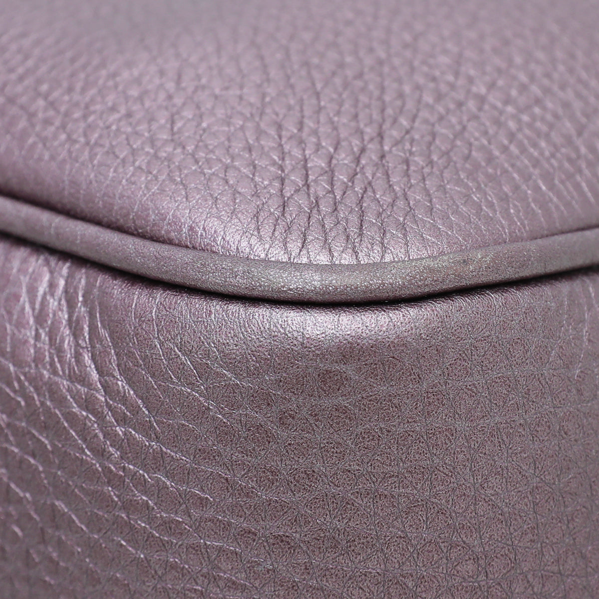 Gucci Chain Leather Shoulder Bag