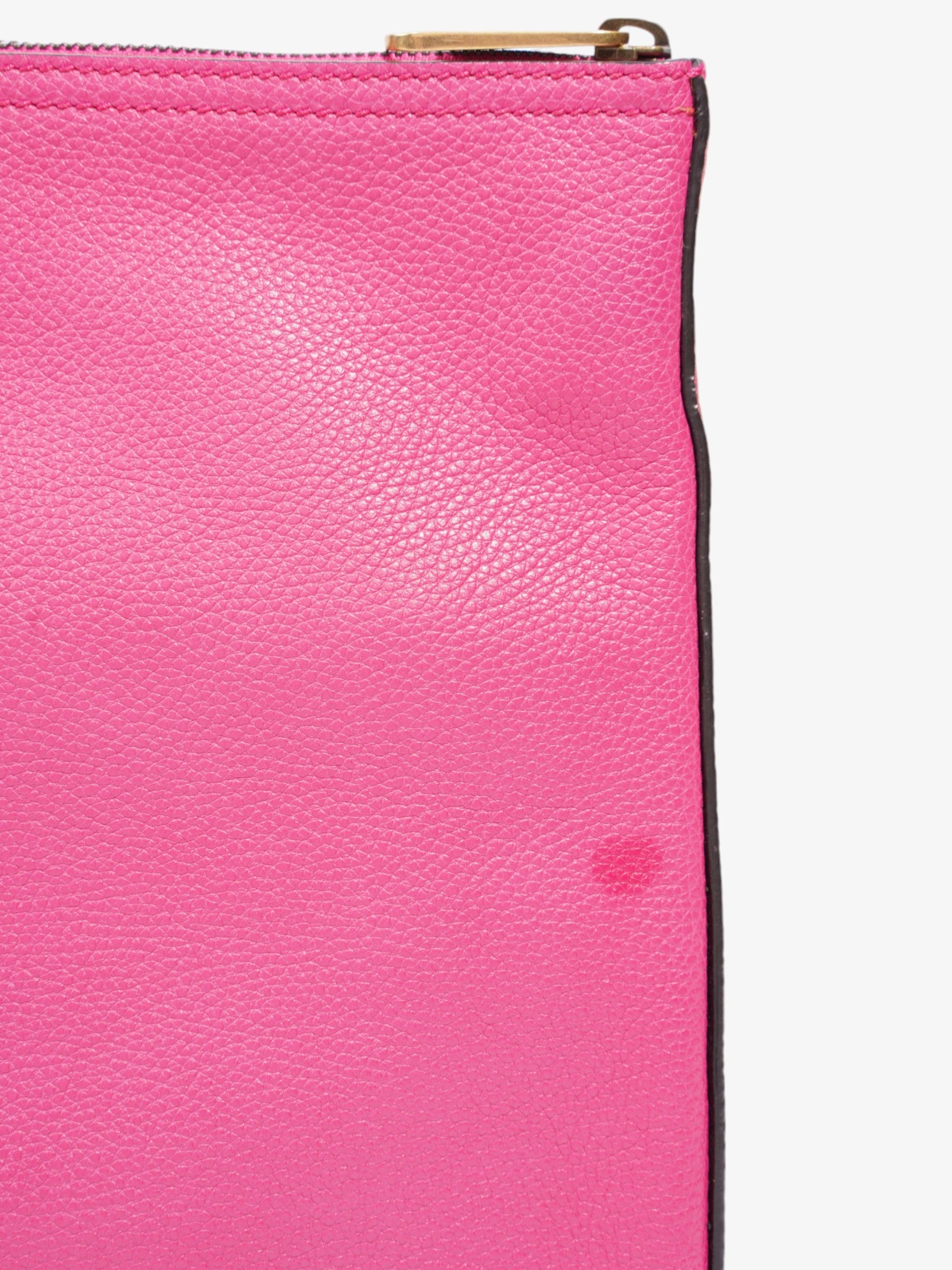 Gucci Logo Clutch Neon Pink / Green / Red Grained Leather