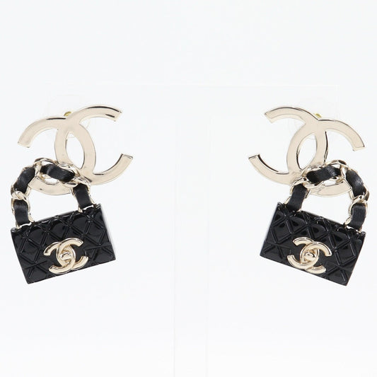 CHANEL Pierce Metal, Plastic Silver Cruise collection Matelasse bag motif COCO Mark Women