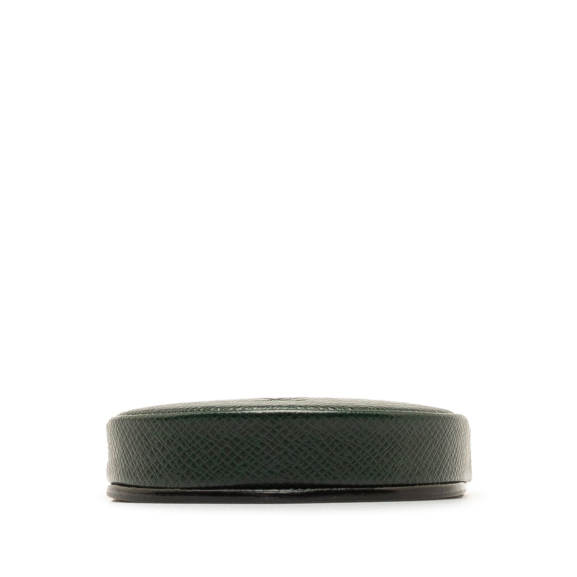 Green Louis Vuitton Taiga Porte Monnaie Cuvett Coin Pouch