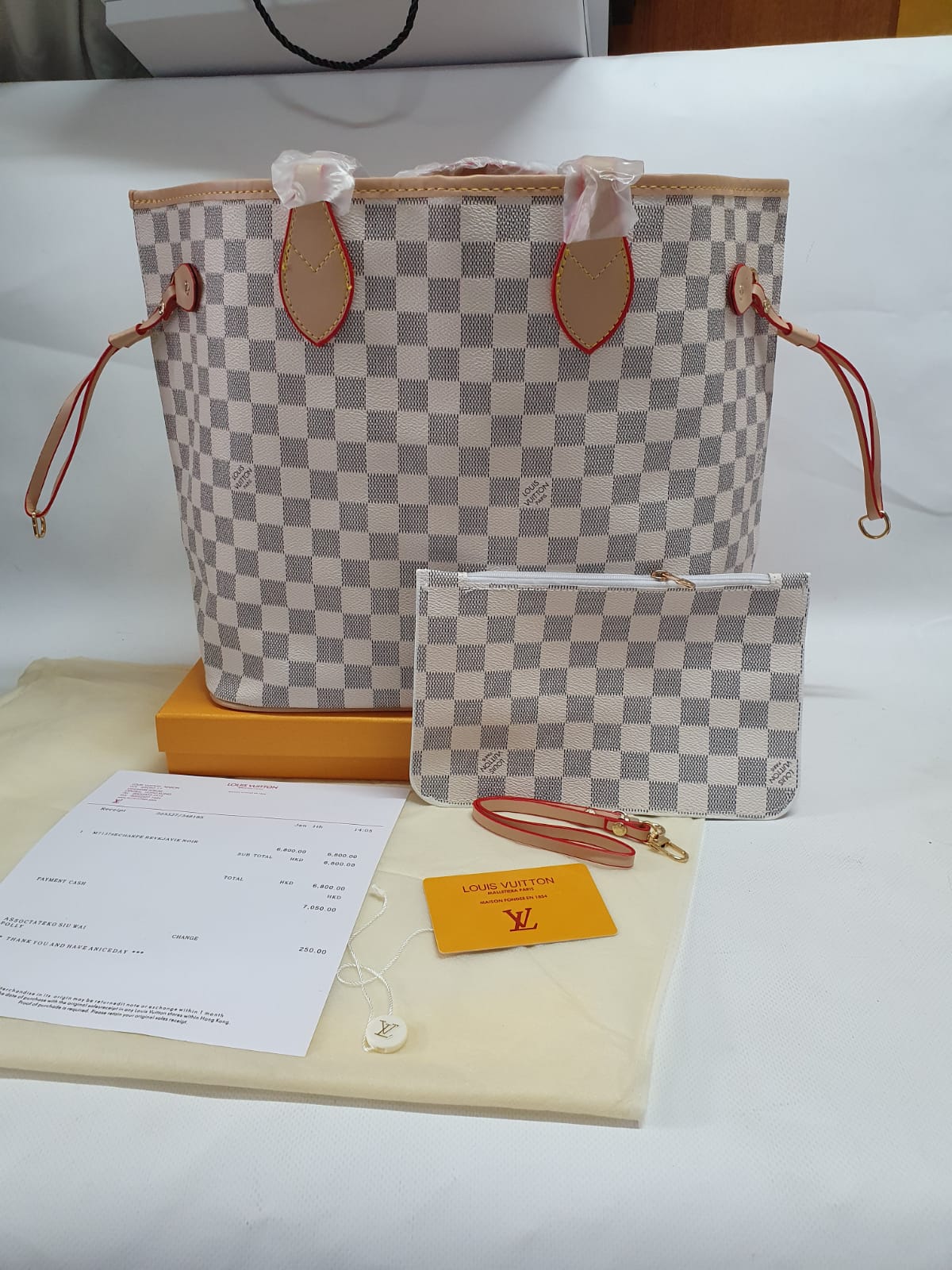 Louis Vuitton Neverfull bag