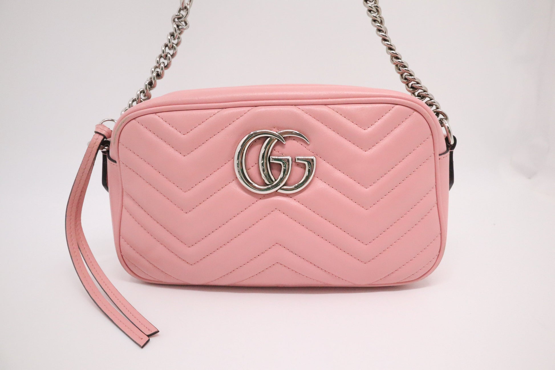 Gucci Marmont Shoulder Bag in Pink Leather