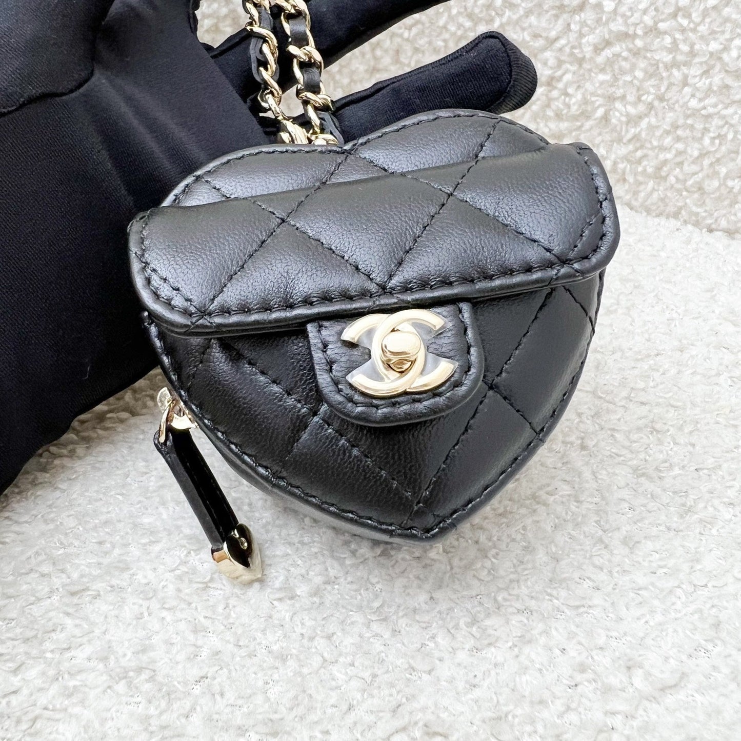 Chanel 25B Mini Heart Bag Charm in Black Lambskin and LGHW (Model: AP4838)
