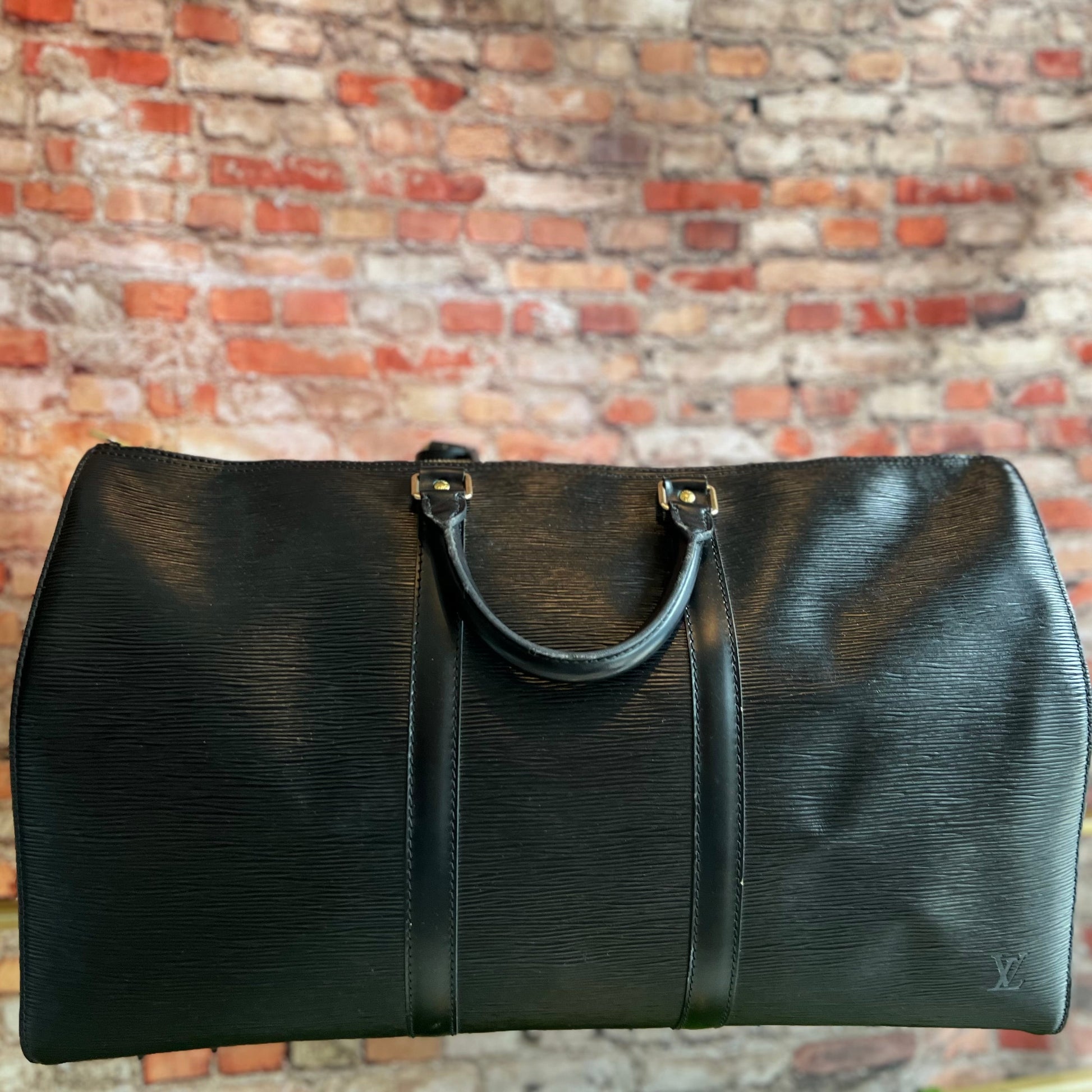 LOUIS VUITTON Epi Keepall 45 Black Crossbody