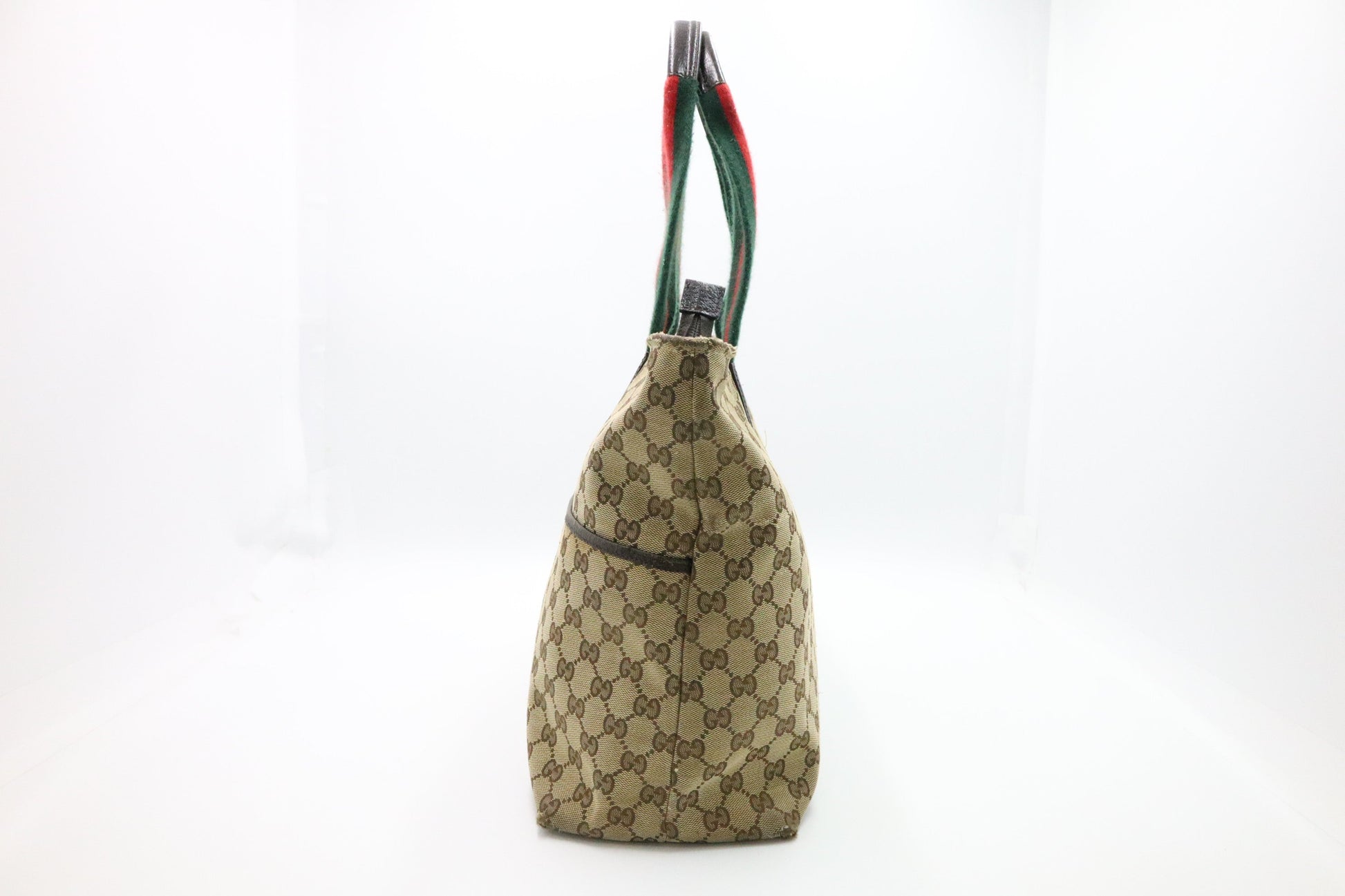 Gucci Sherry Tote Bag in GG Supreme Canvas